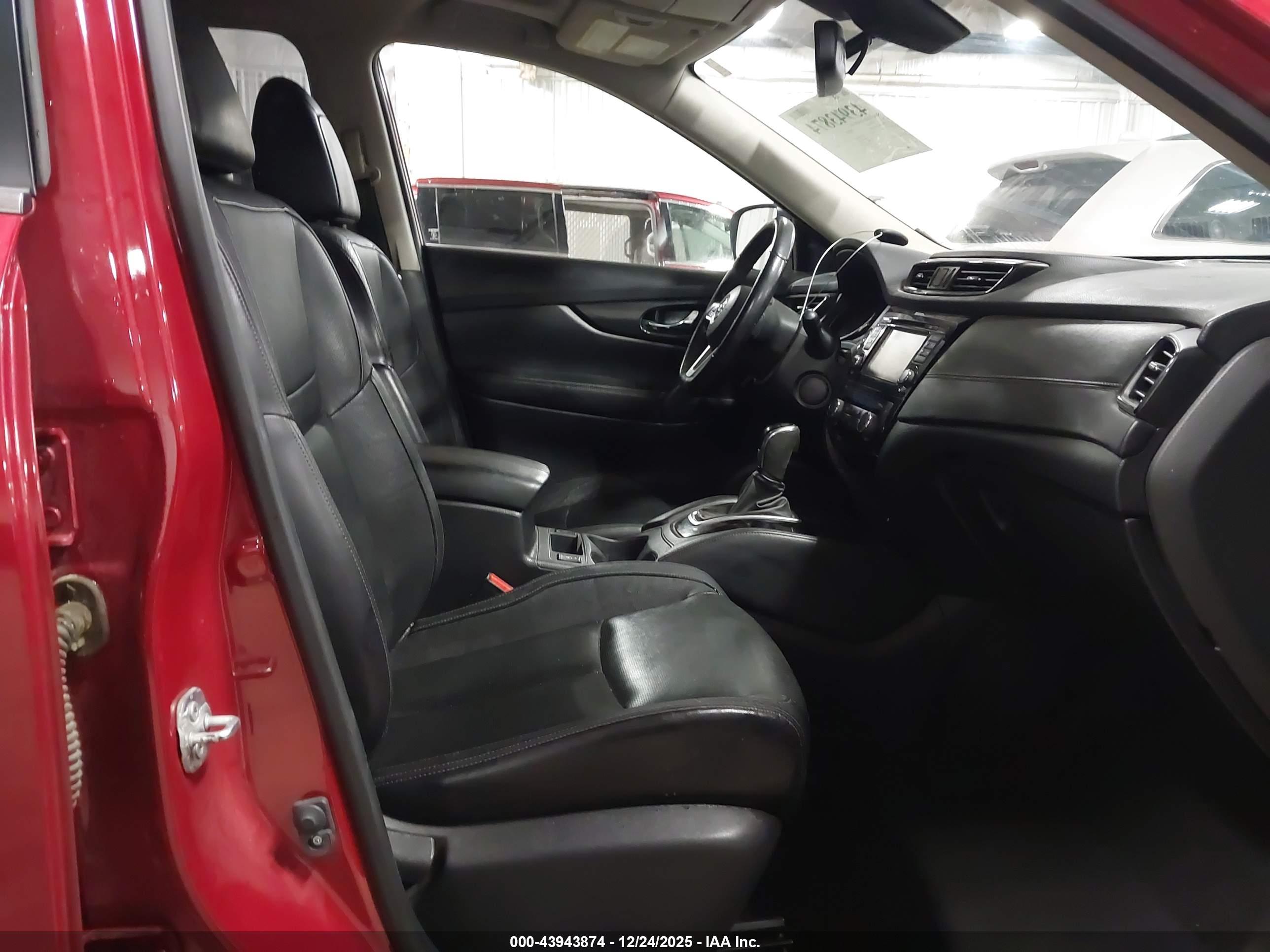 NISSAN ROGUE image 5