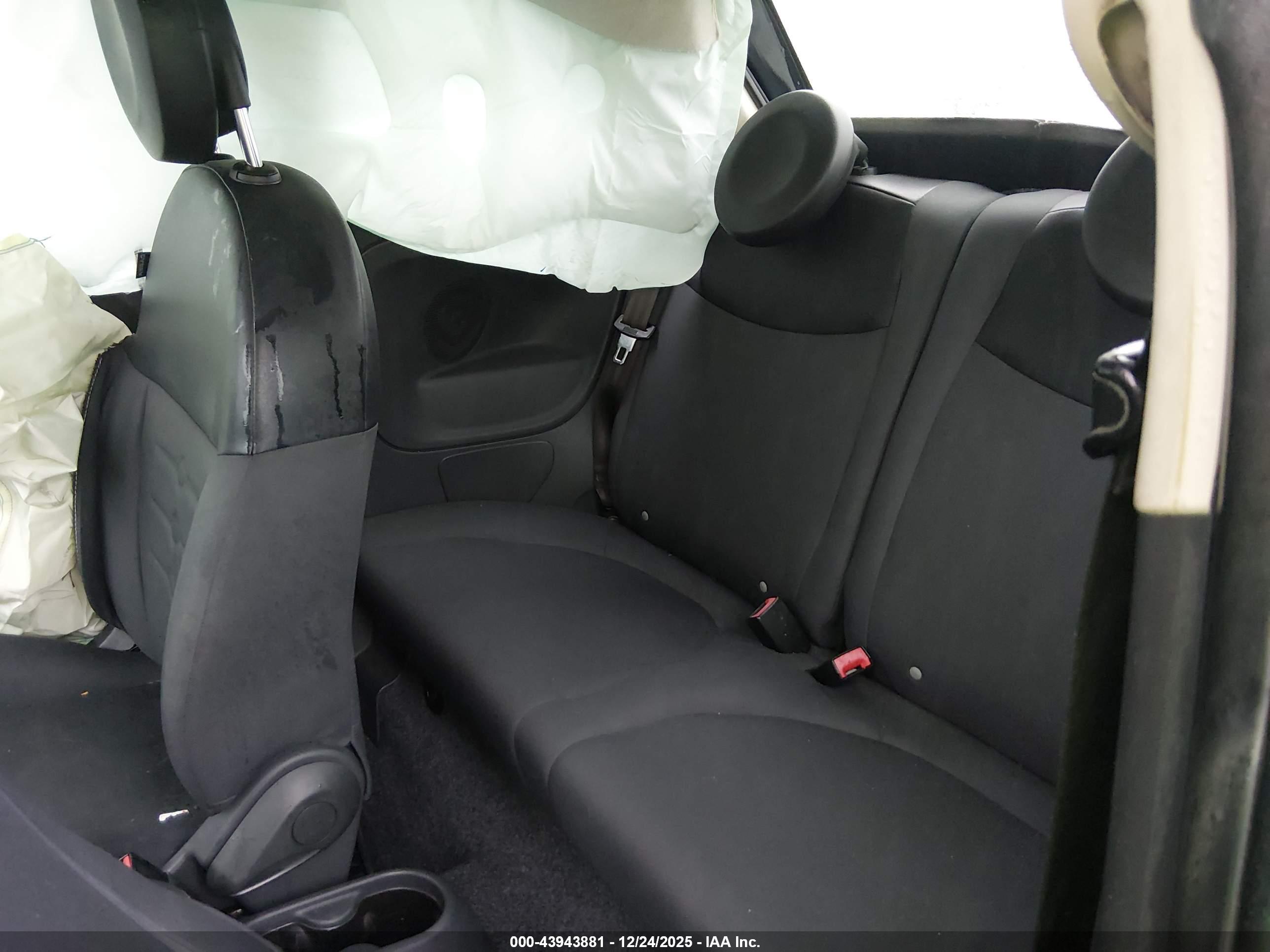 FIAT 500 image 8