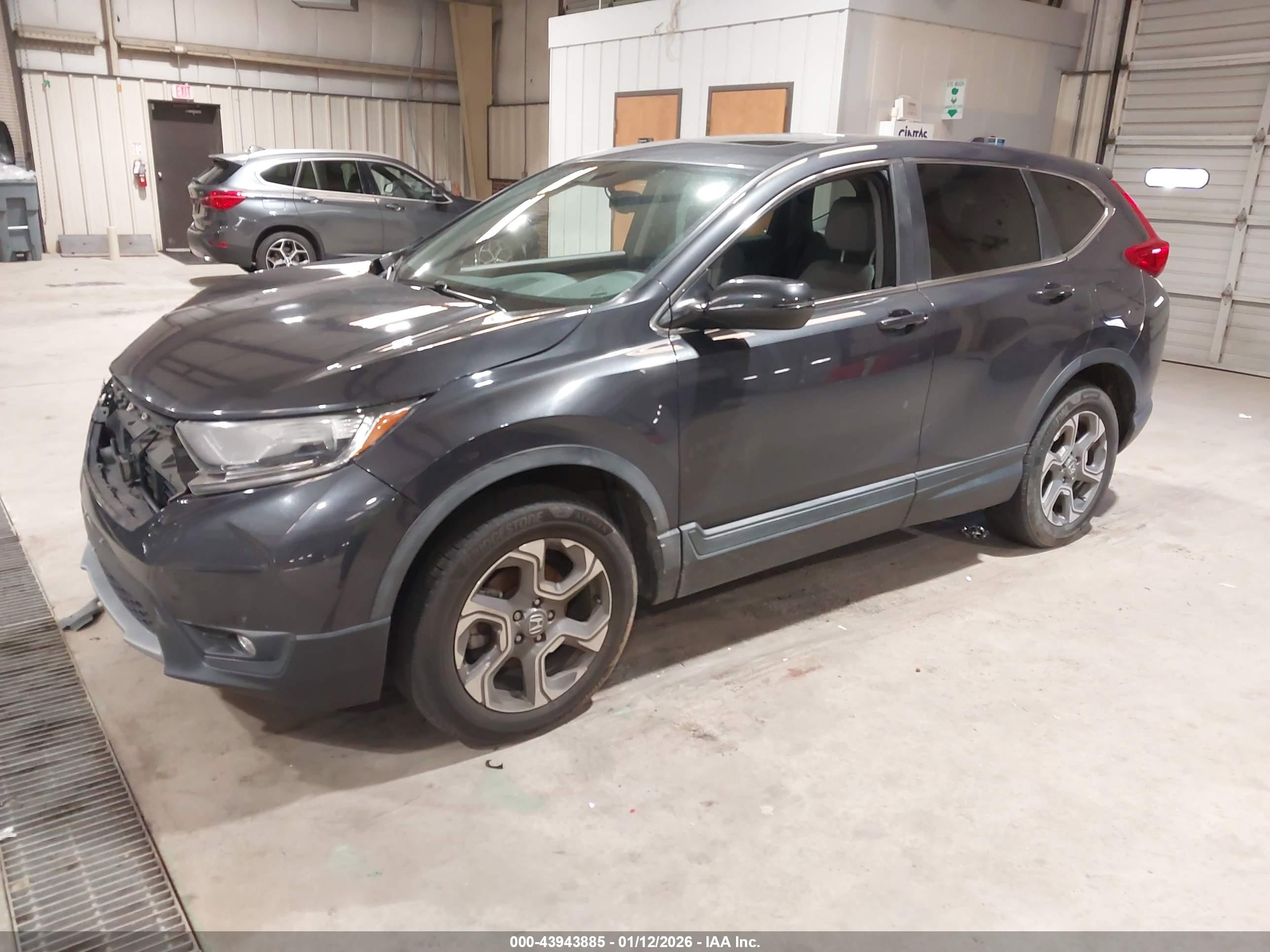 HONDA CR-V image 2