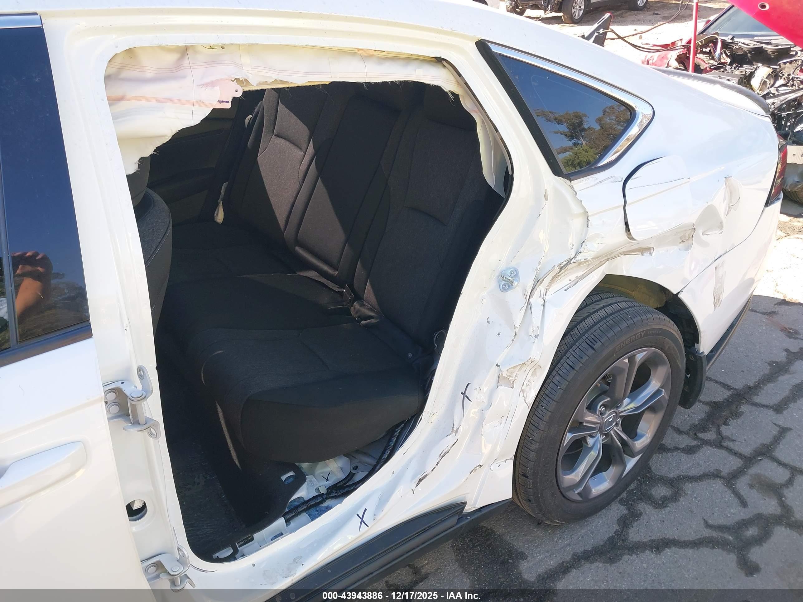HONDA ACCORD image 6