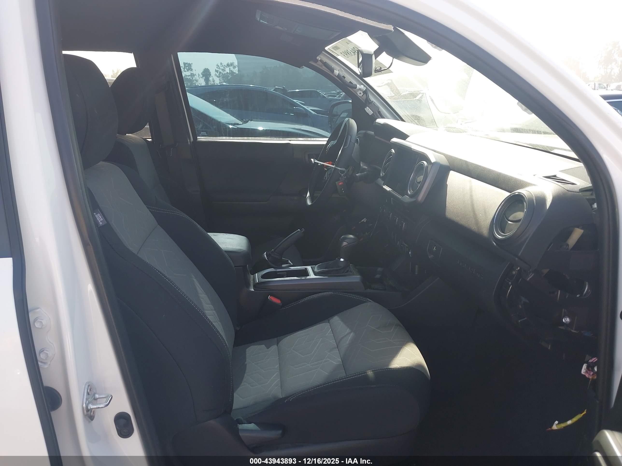 TOYOTA TACOMA image 5