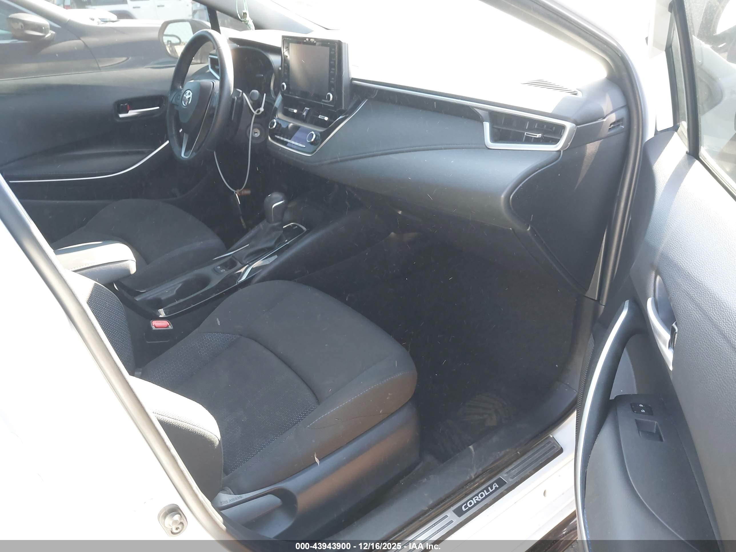 TOYOTA COROLLA image 5