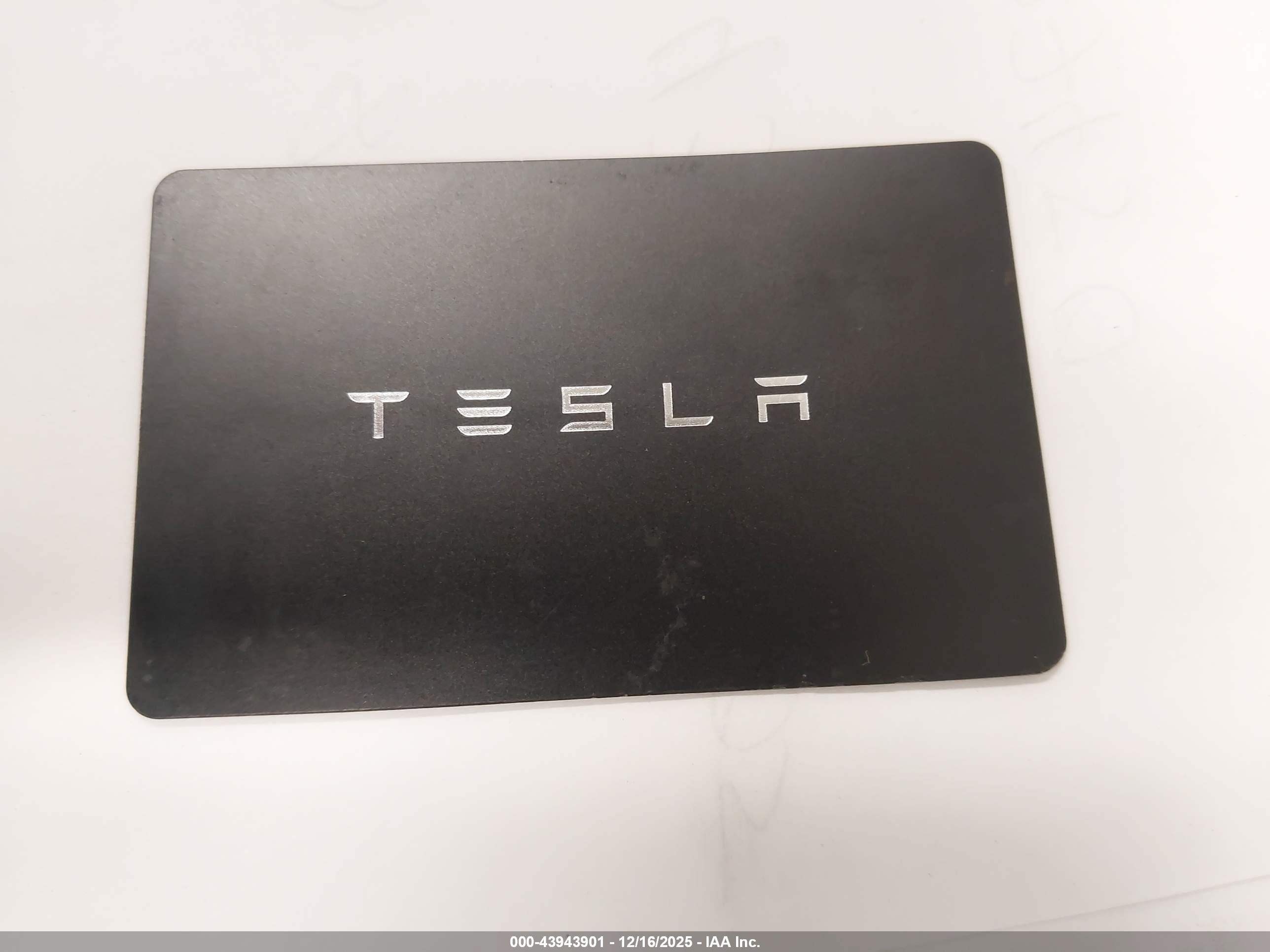 TESLA MODEL image 11