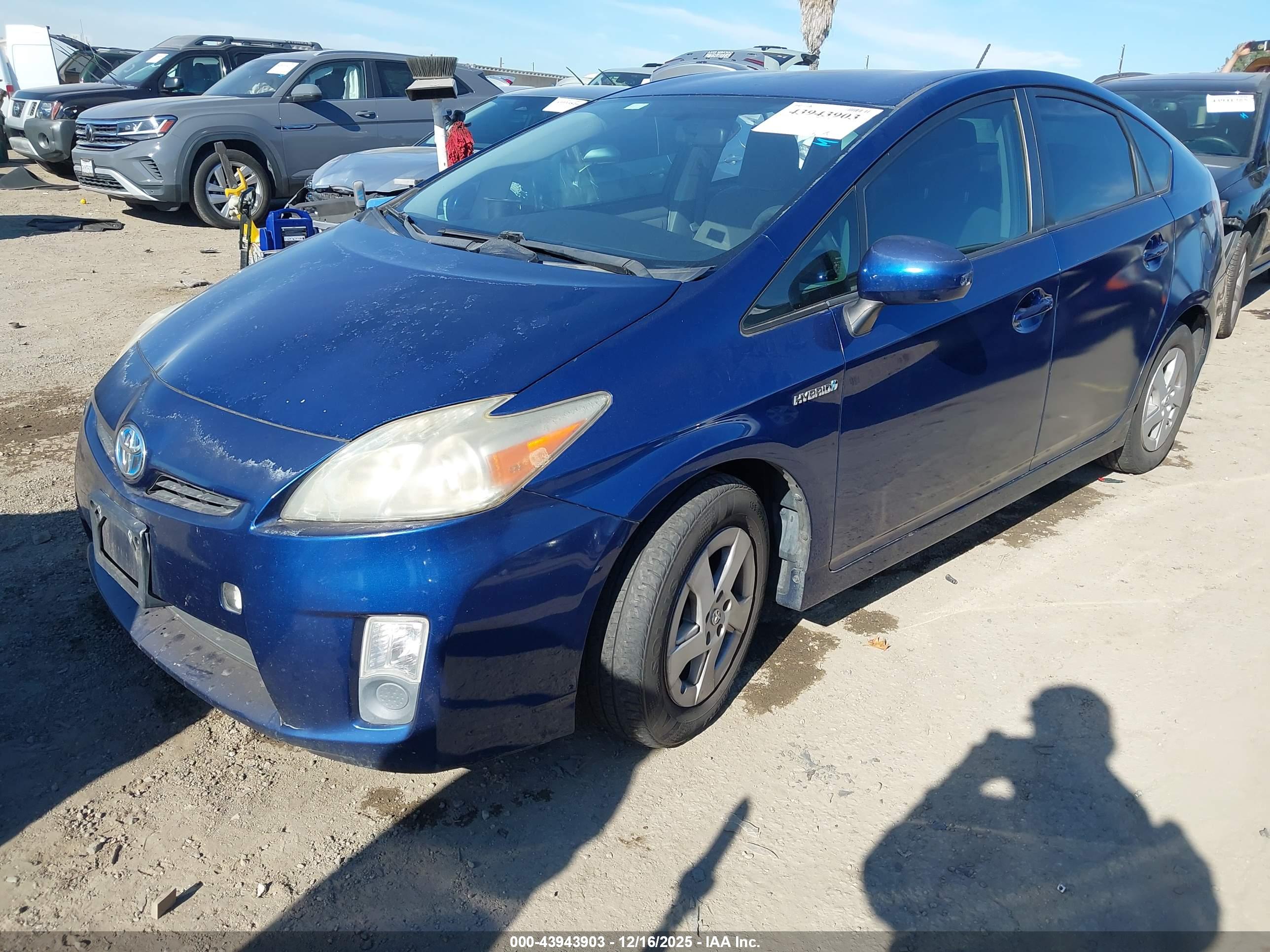 TOYOTA PRIUS image 2