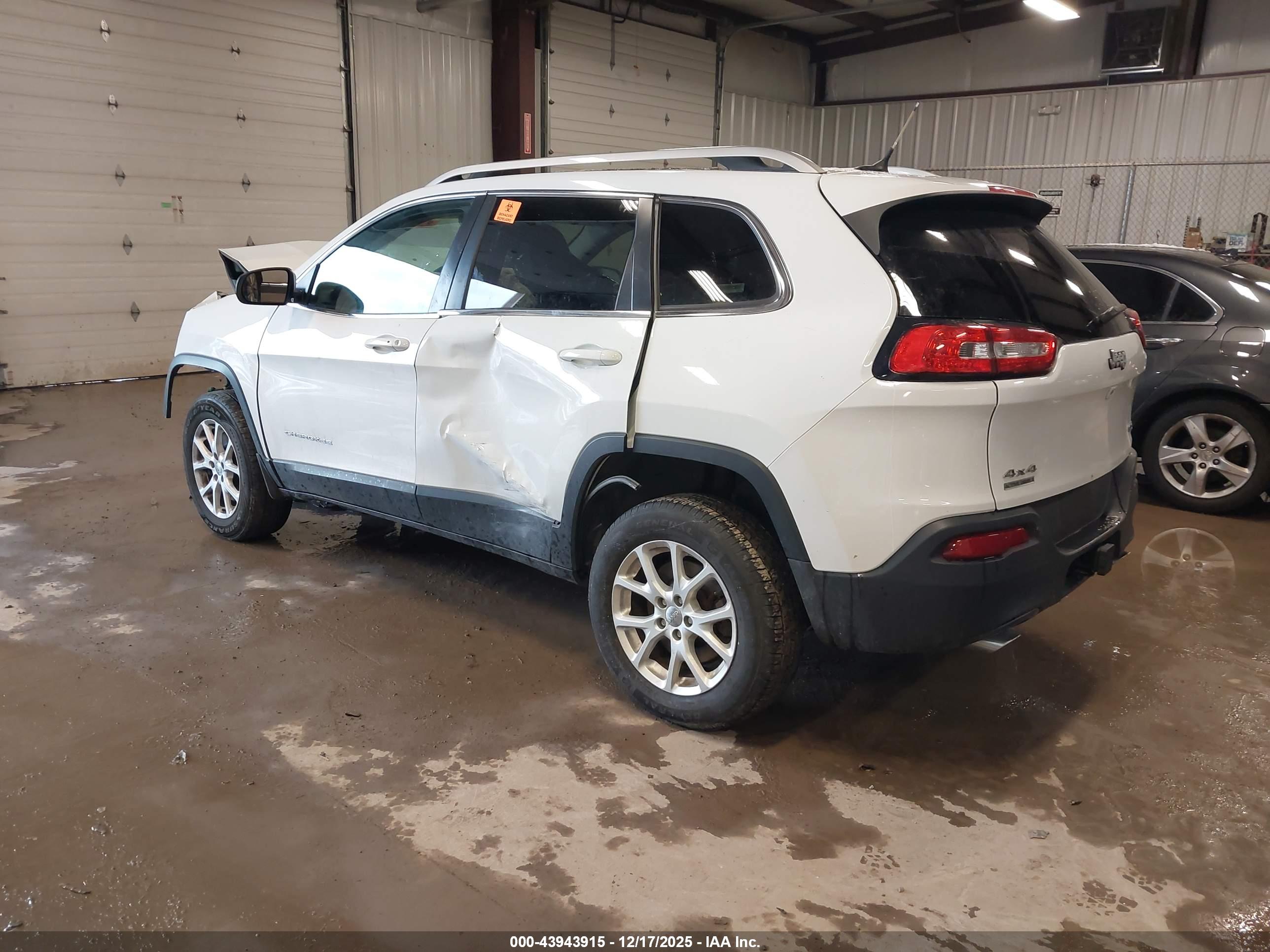 JEEP CHEROKEE image 3