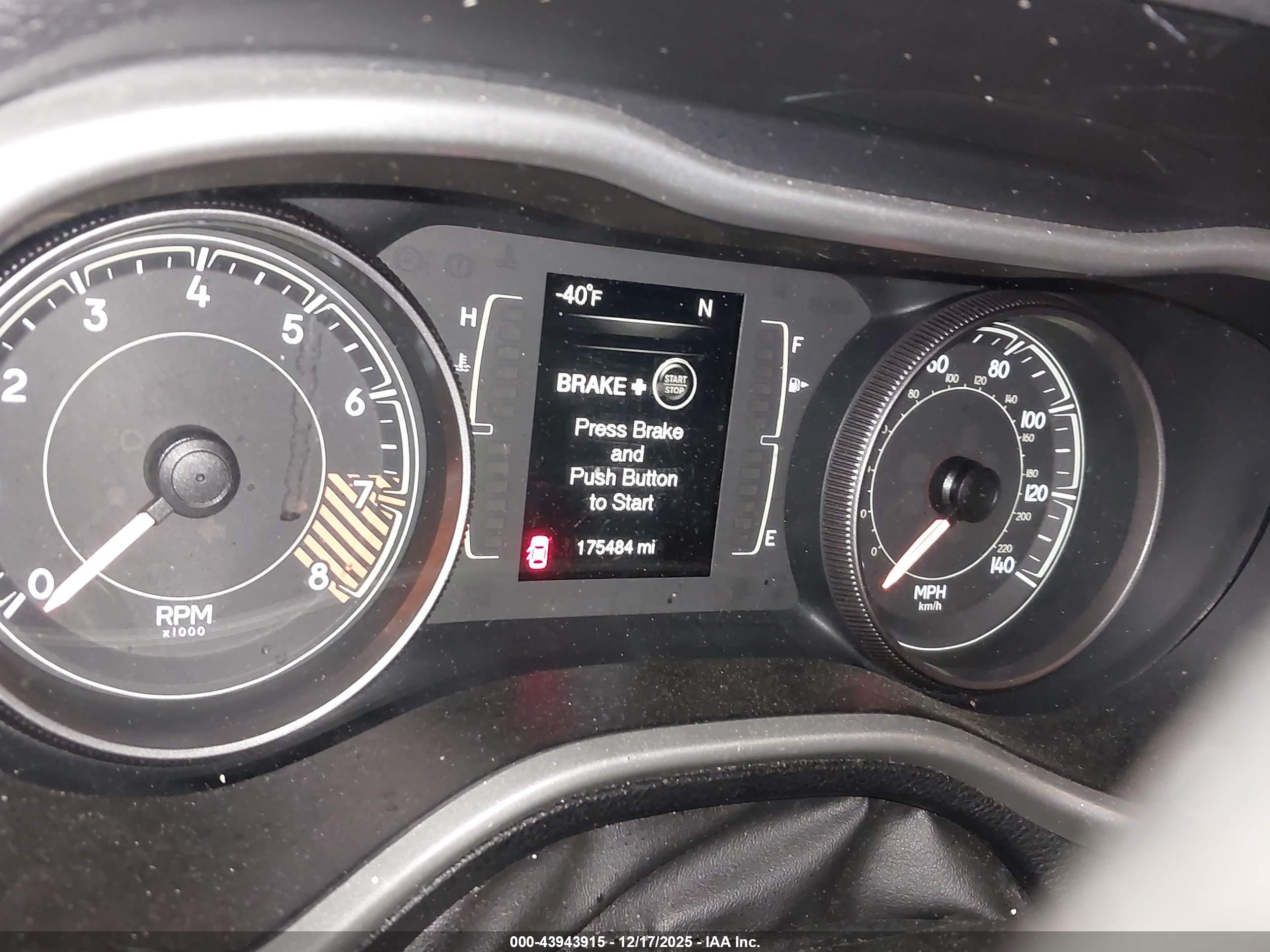 JEEP CHEROKEE image 7