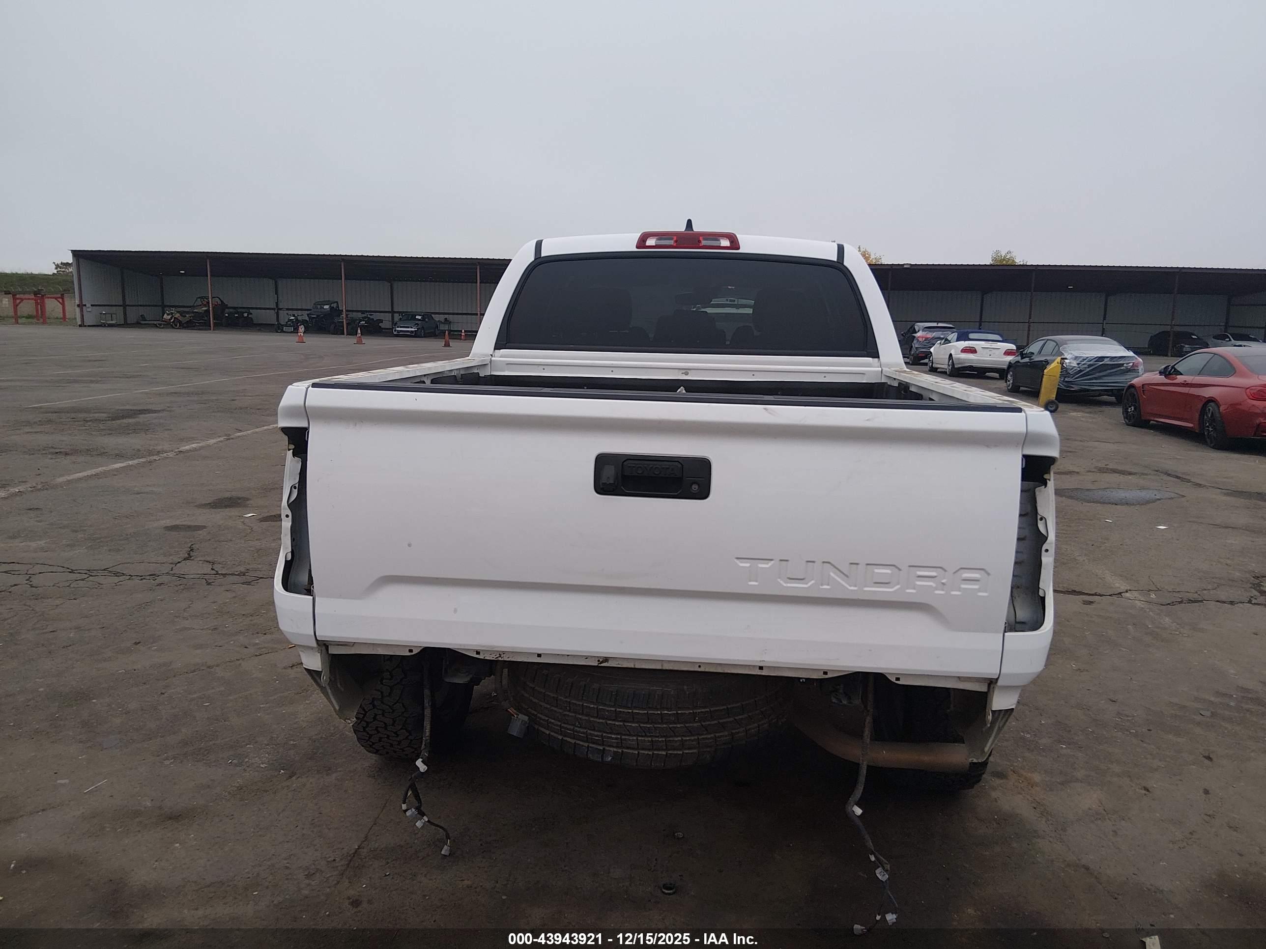 TOYOTA TUNDRA image 6