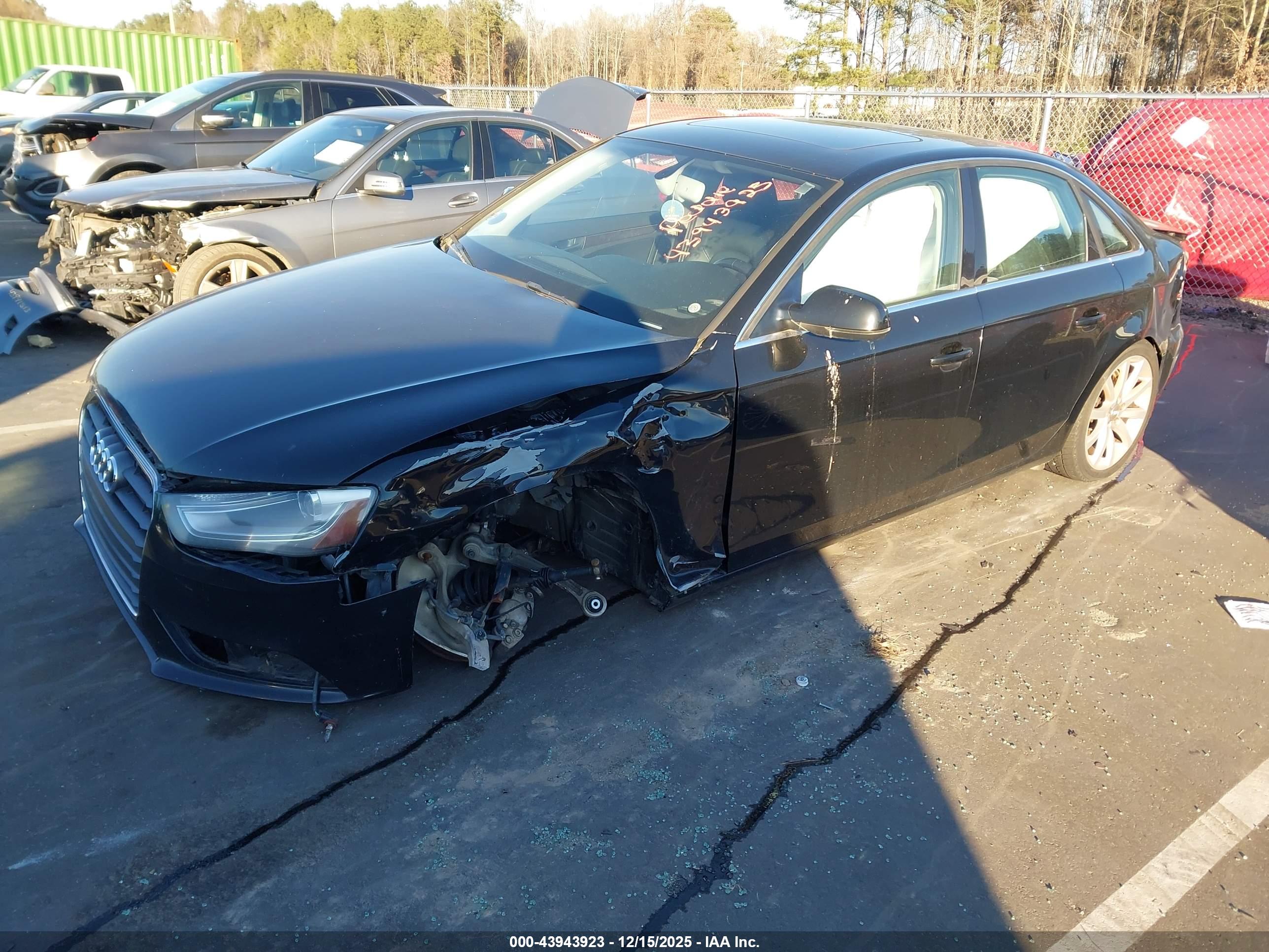 AUDI A4 image 2