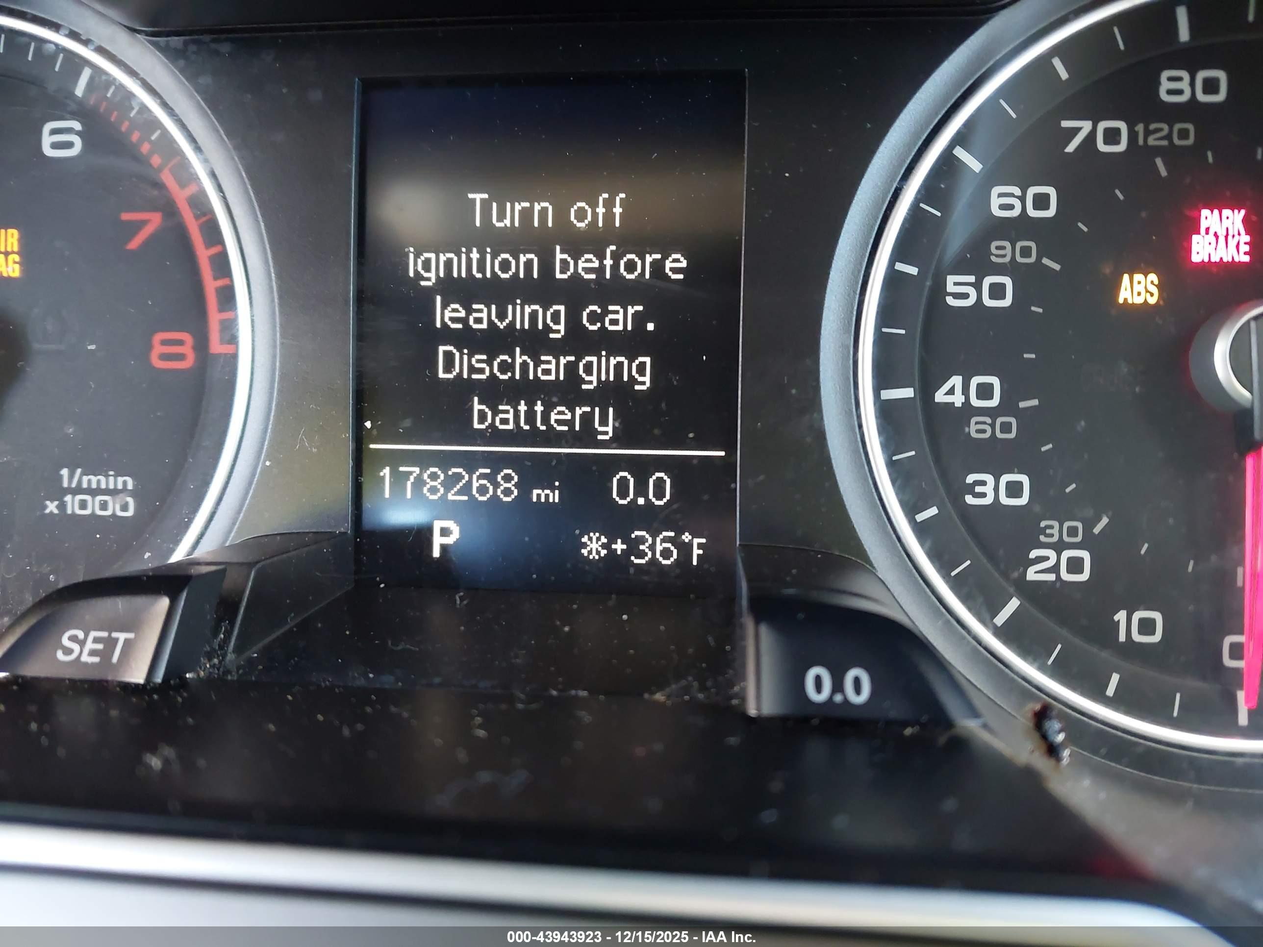 AUDI A4 image 7