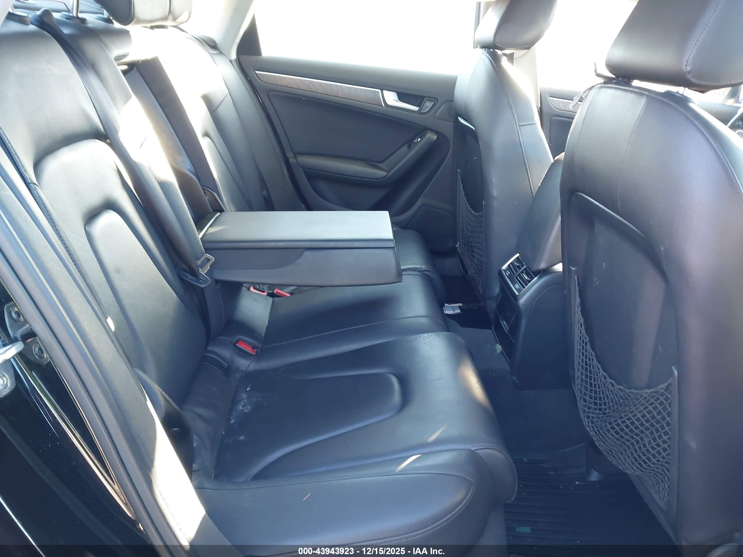 AUDI A4 image 8