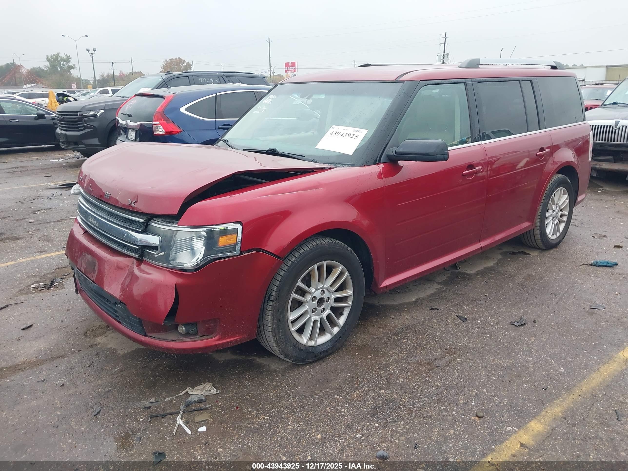 FORD FLEX image 2