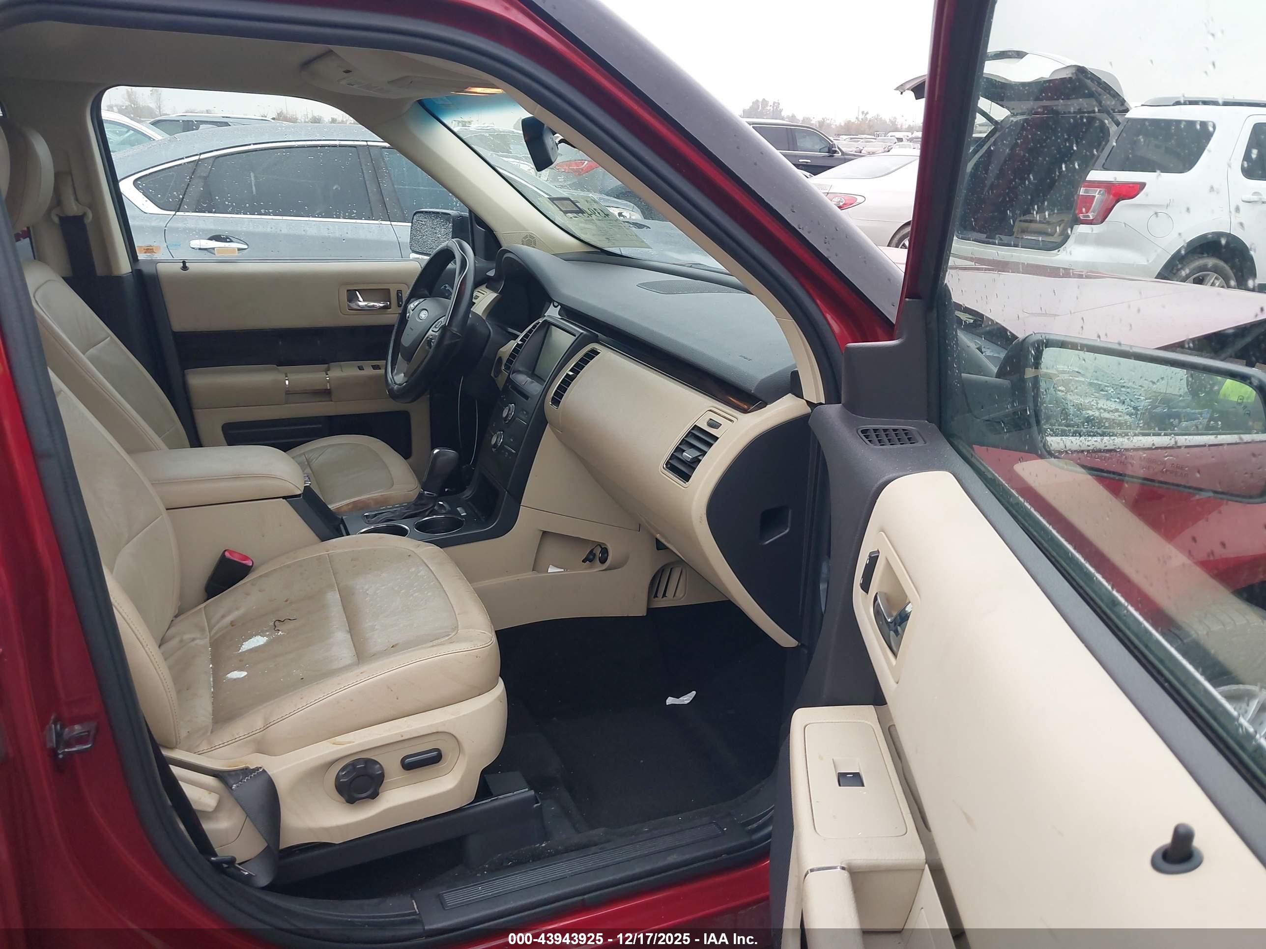 FORD FLEX image 5