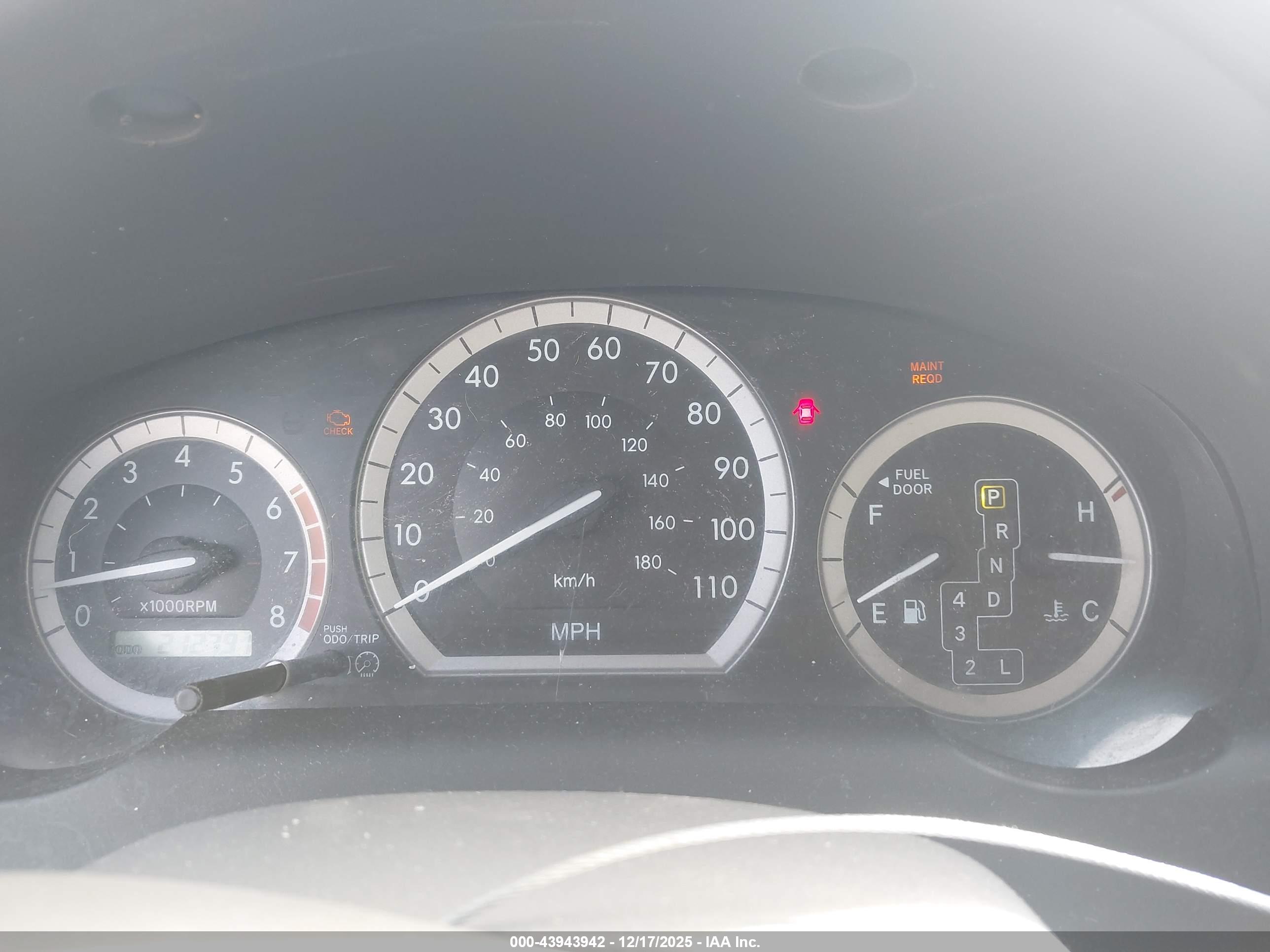 TOYOTA SIENNA image 7