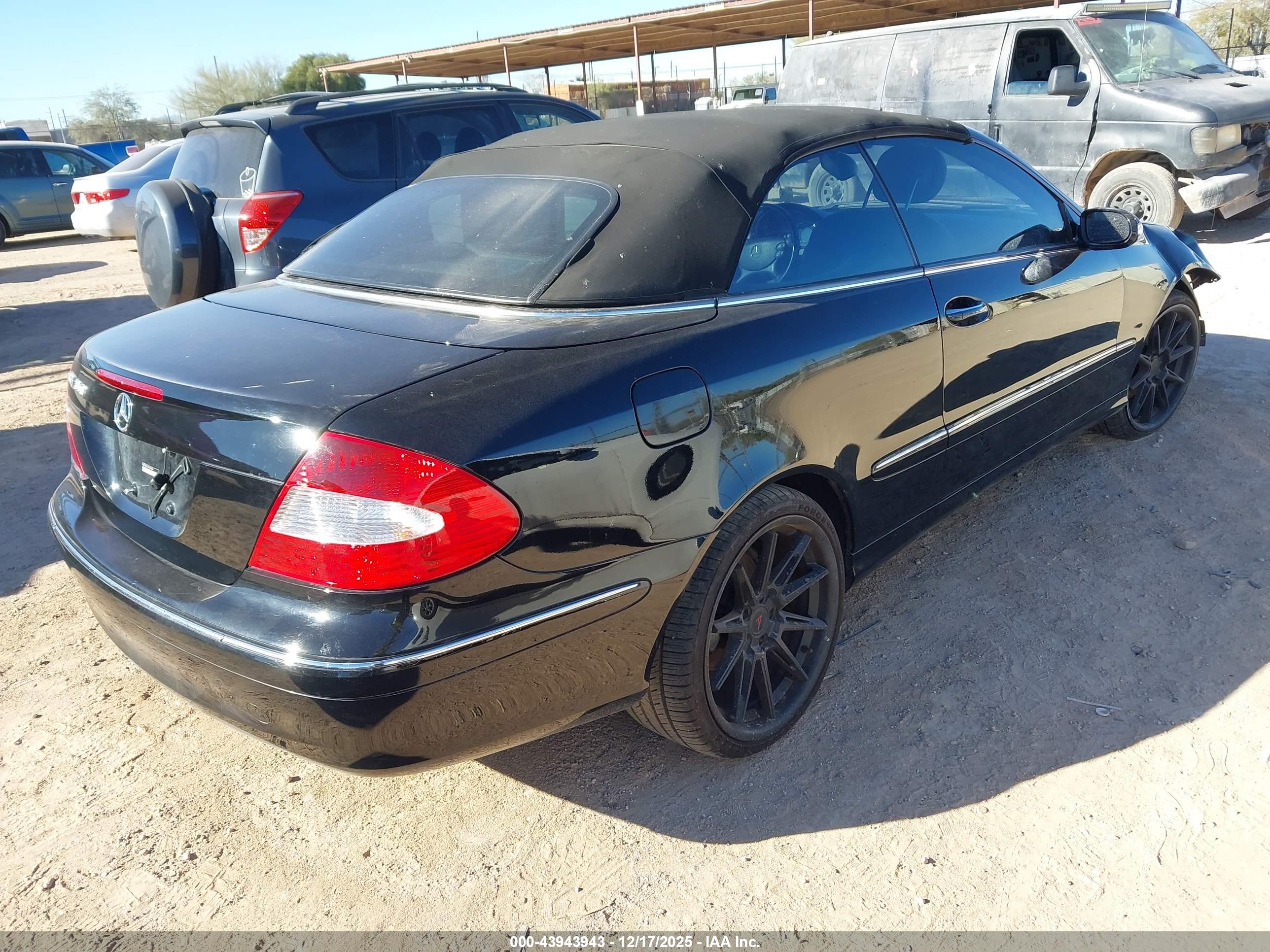 MERCEDES-BENZ CLK image 4