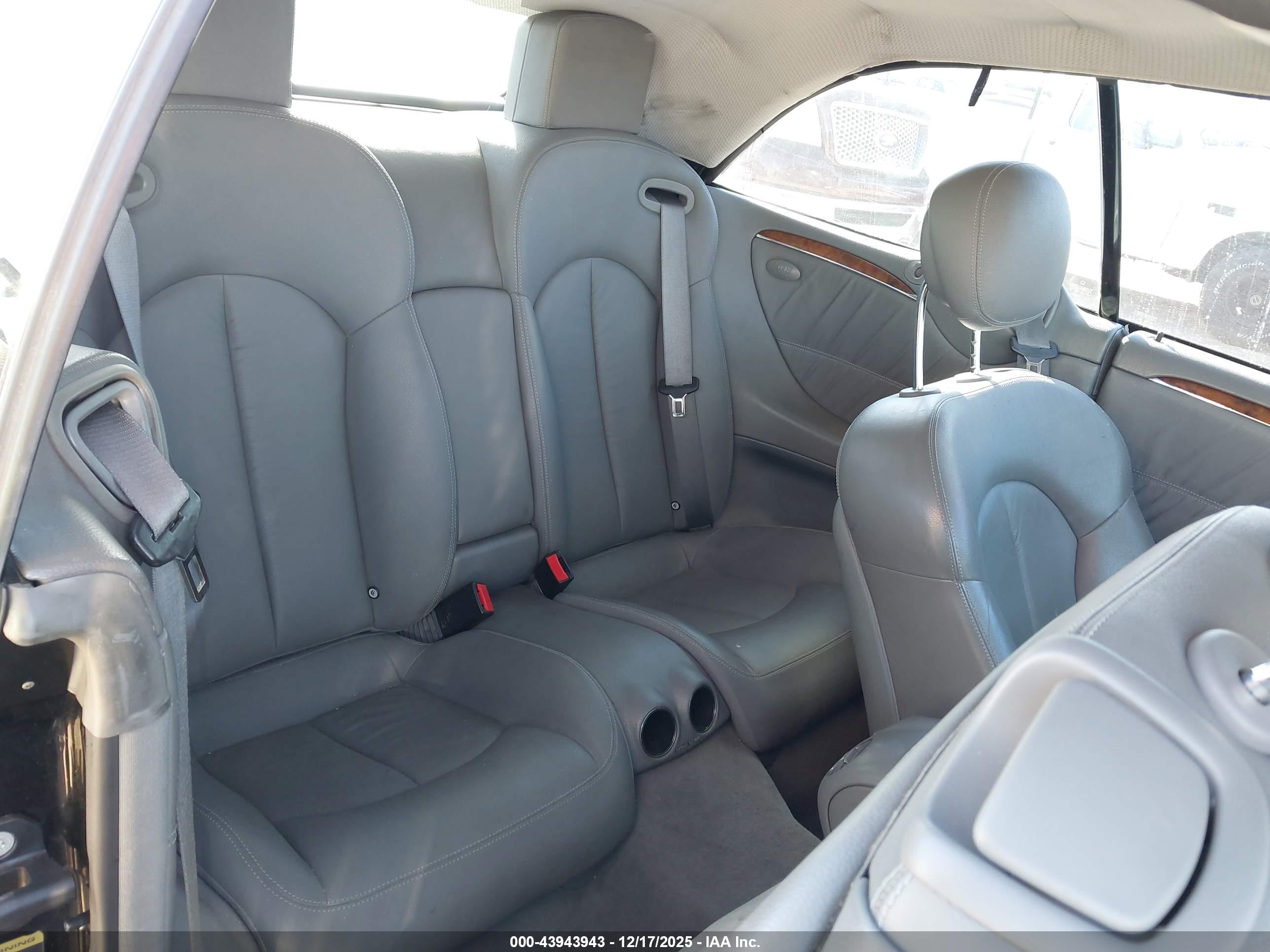 MERCEDES-BENZ CLK image 8