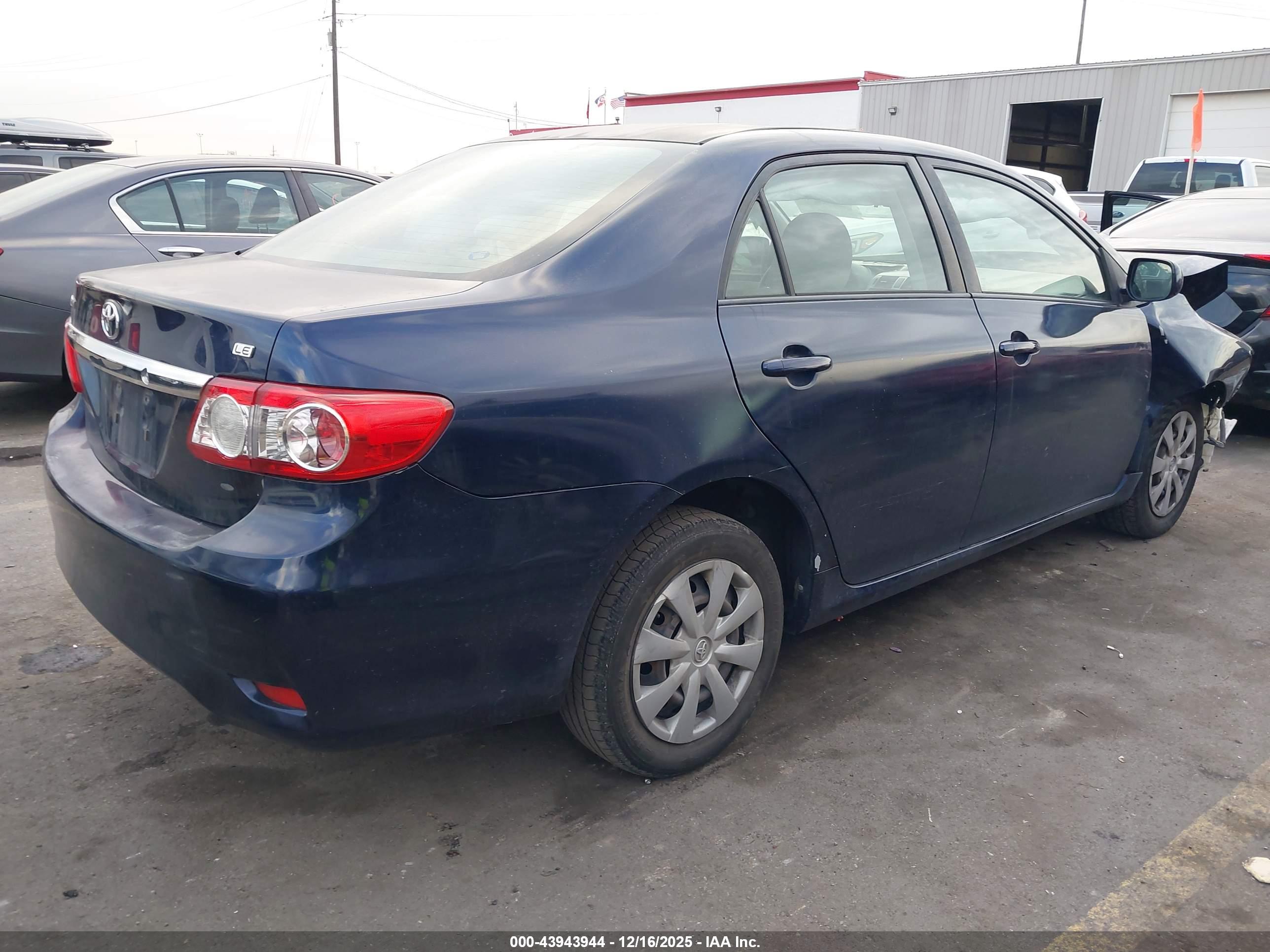 TOYOTA COROLLA image 4