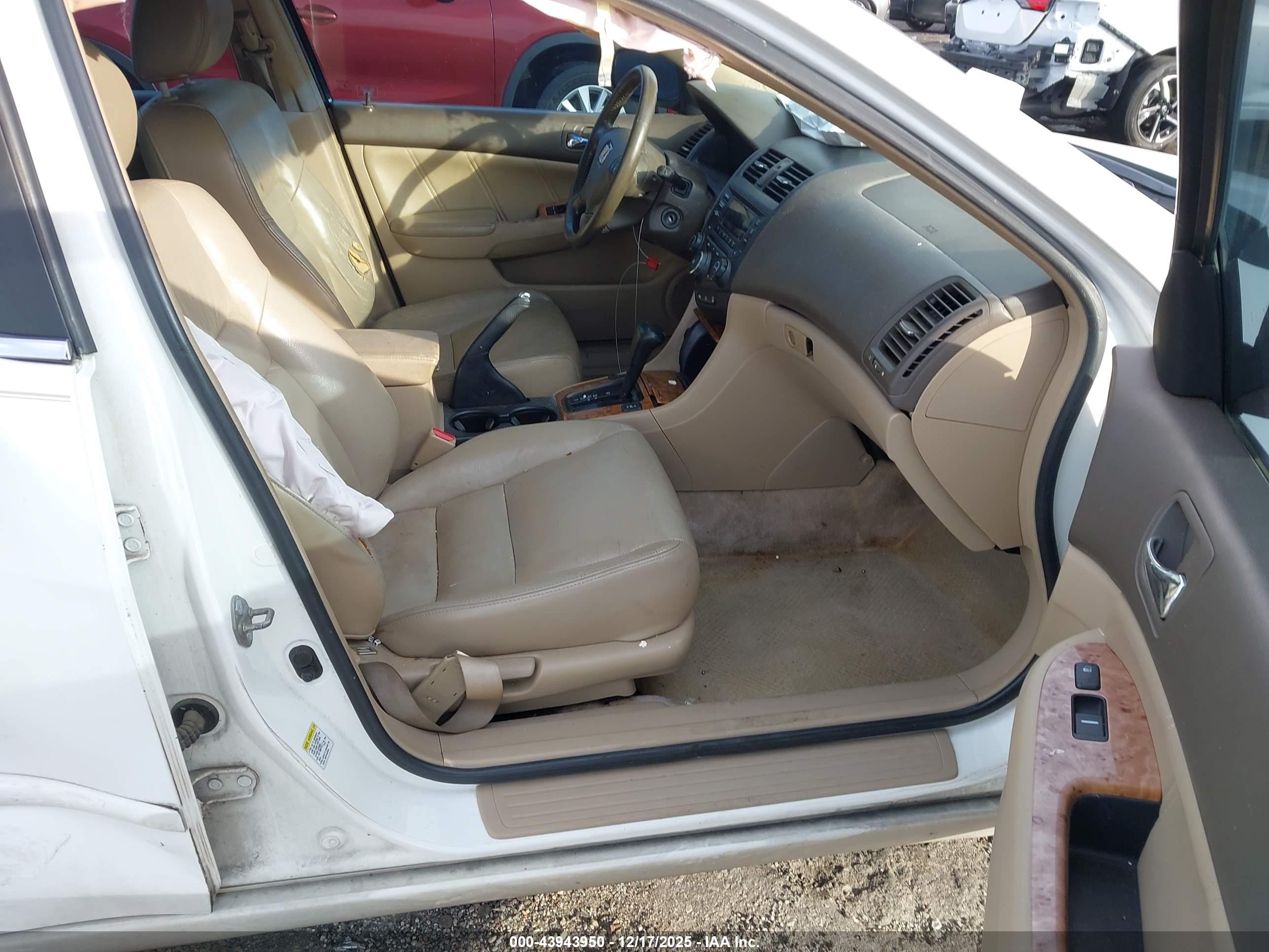 HONDA ACCORD image 5