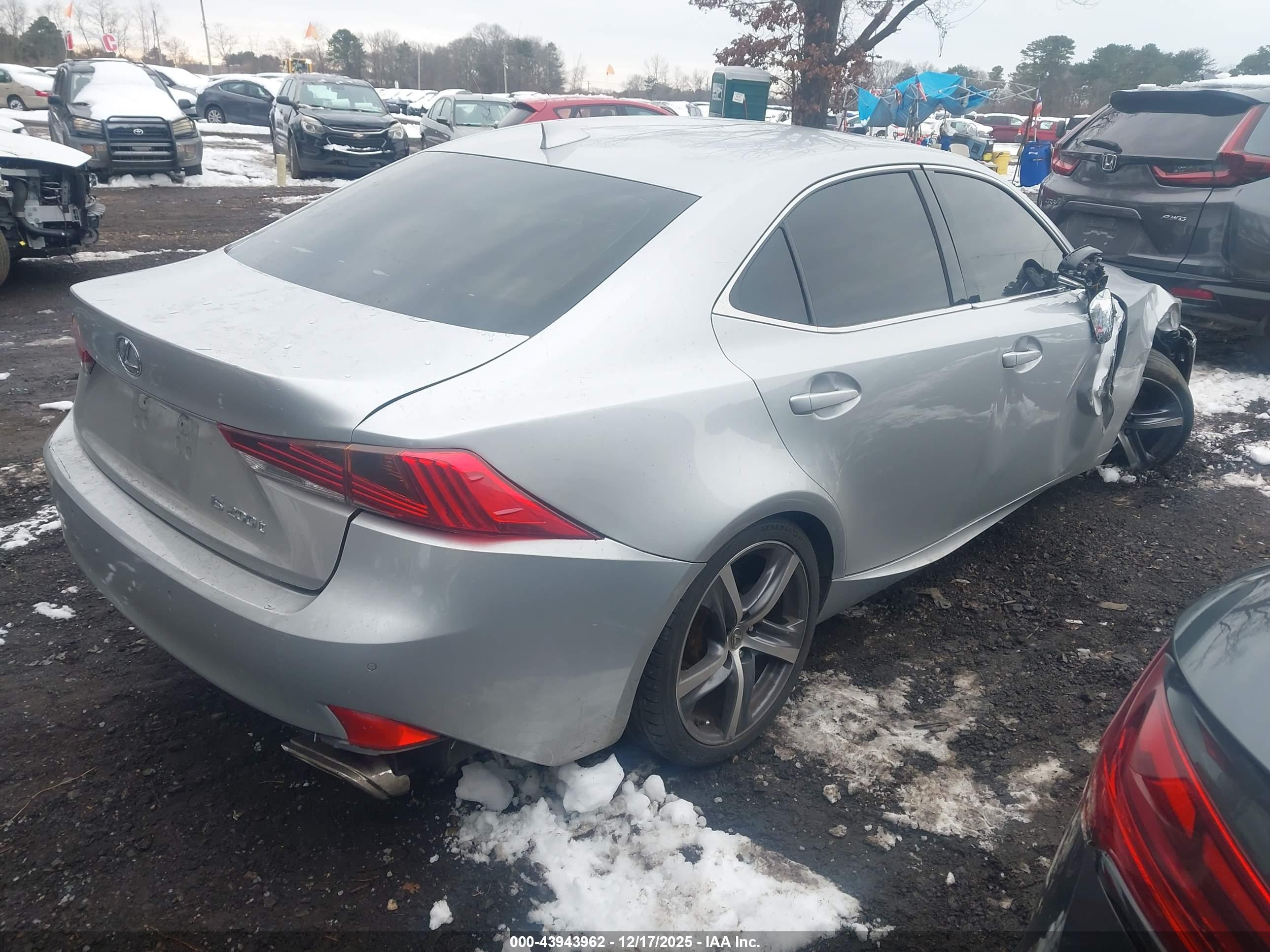 LEXUS IS image 4