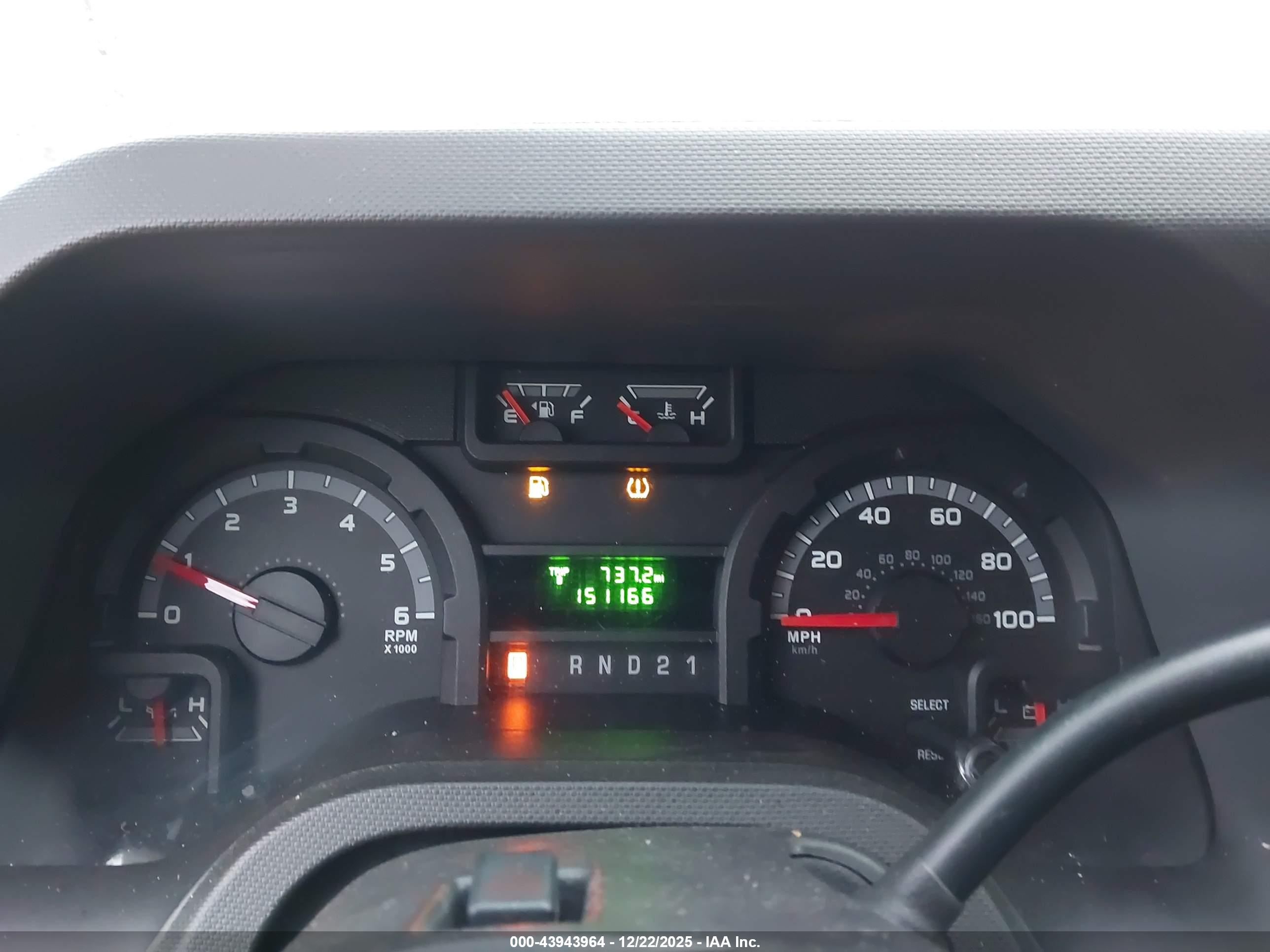 FORD E-350 image 7