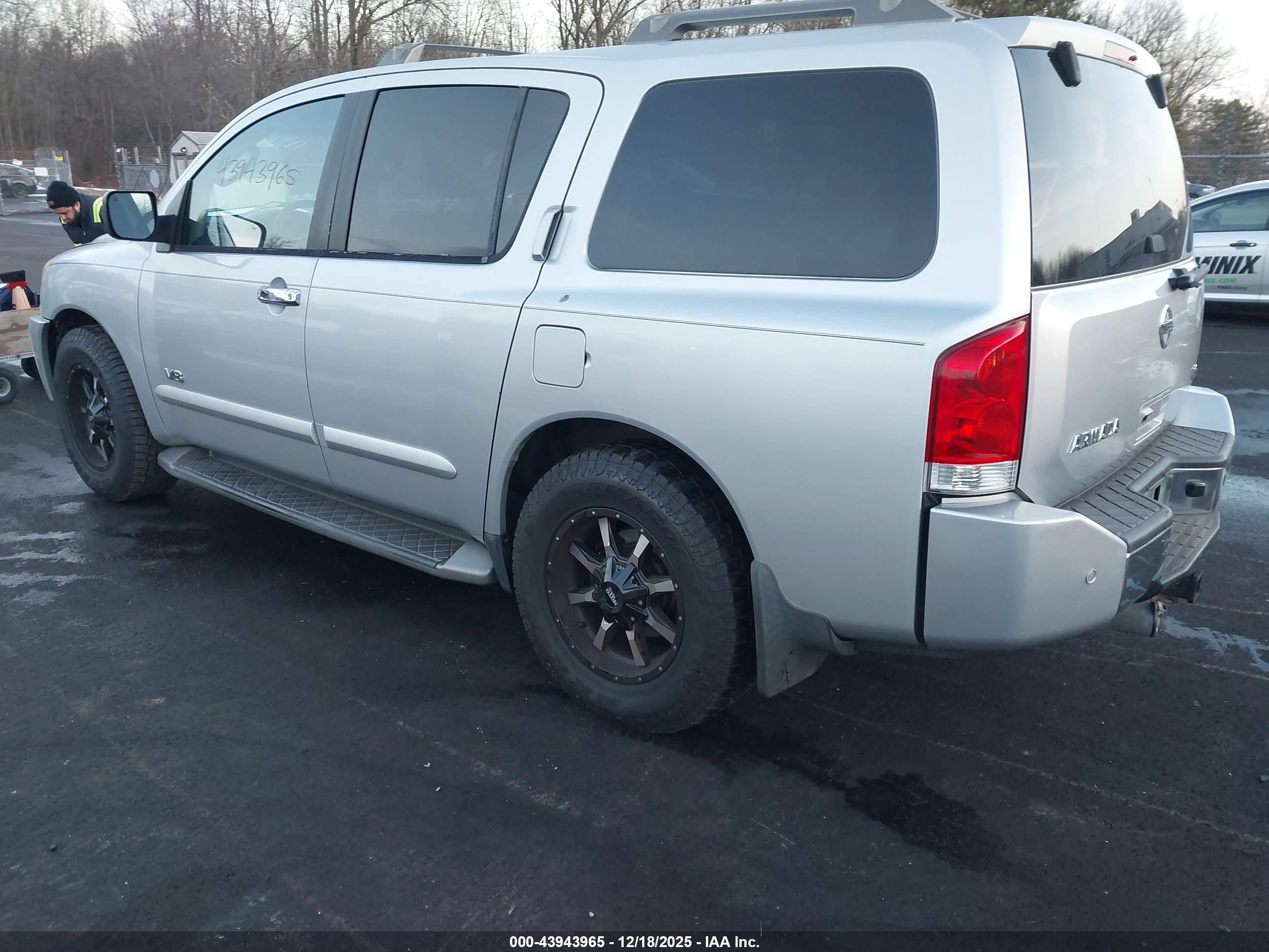 NISSAN ARMADA image 3