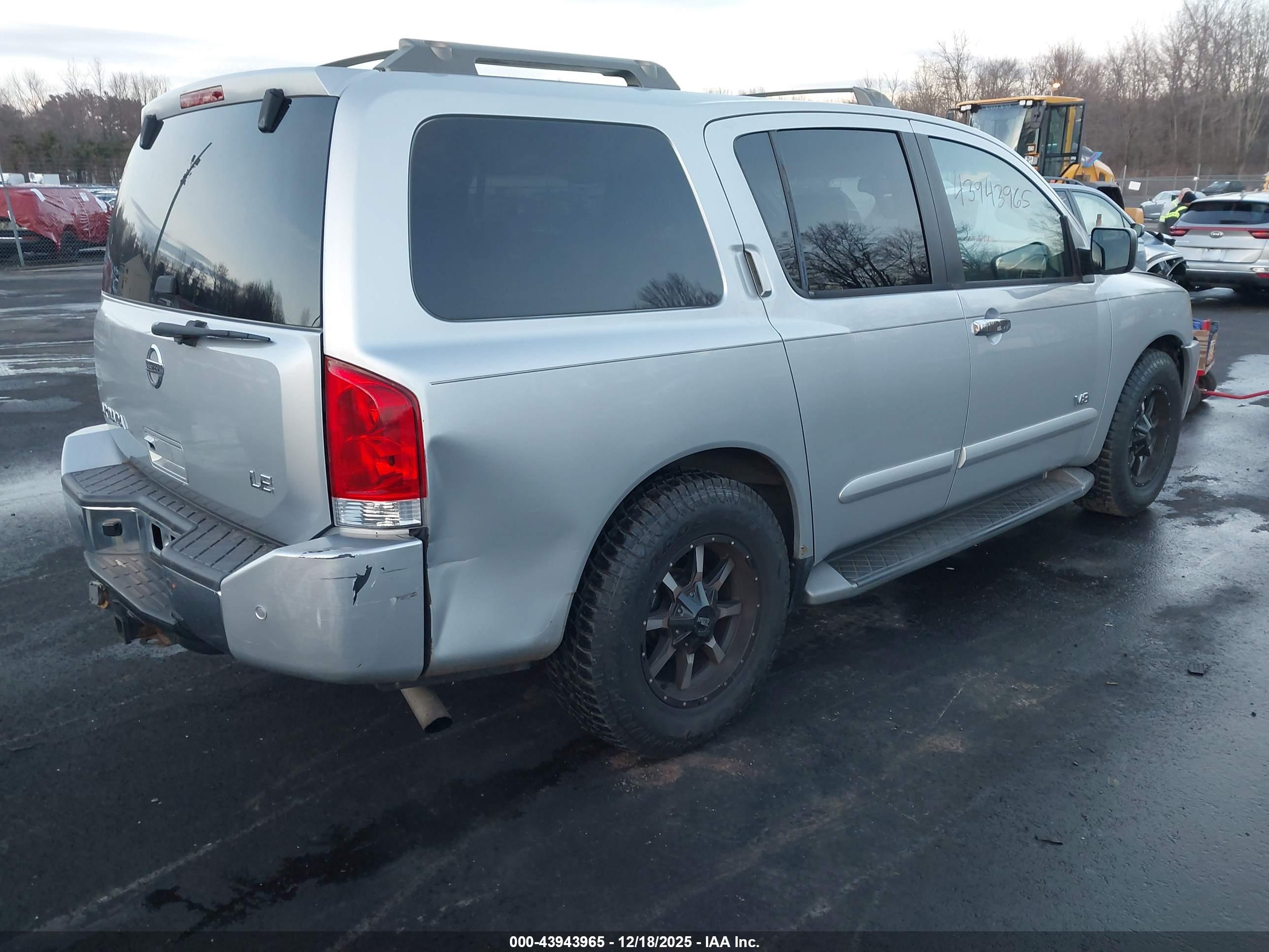NISSAN ARMADA image 4