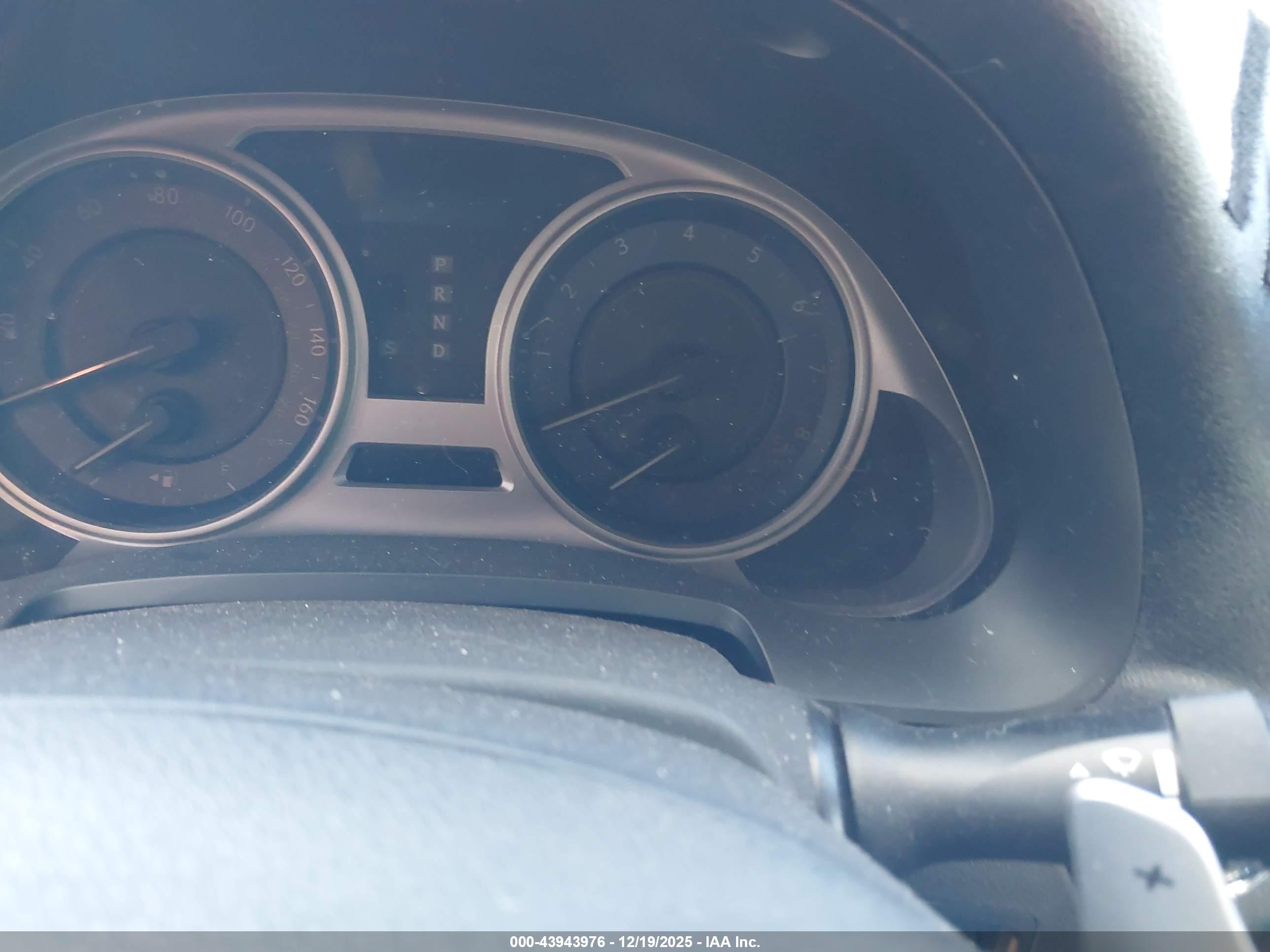 LEXUS IS image 7
