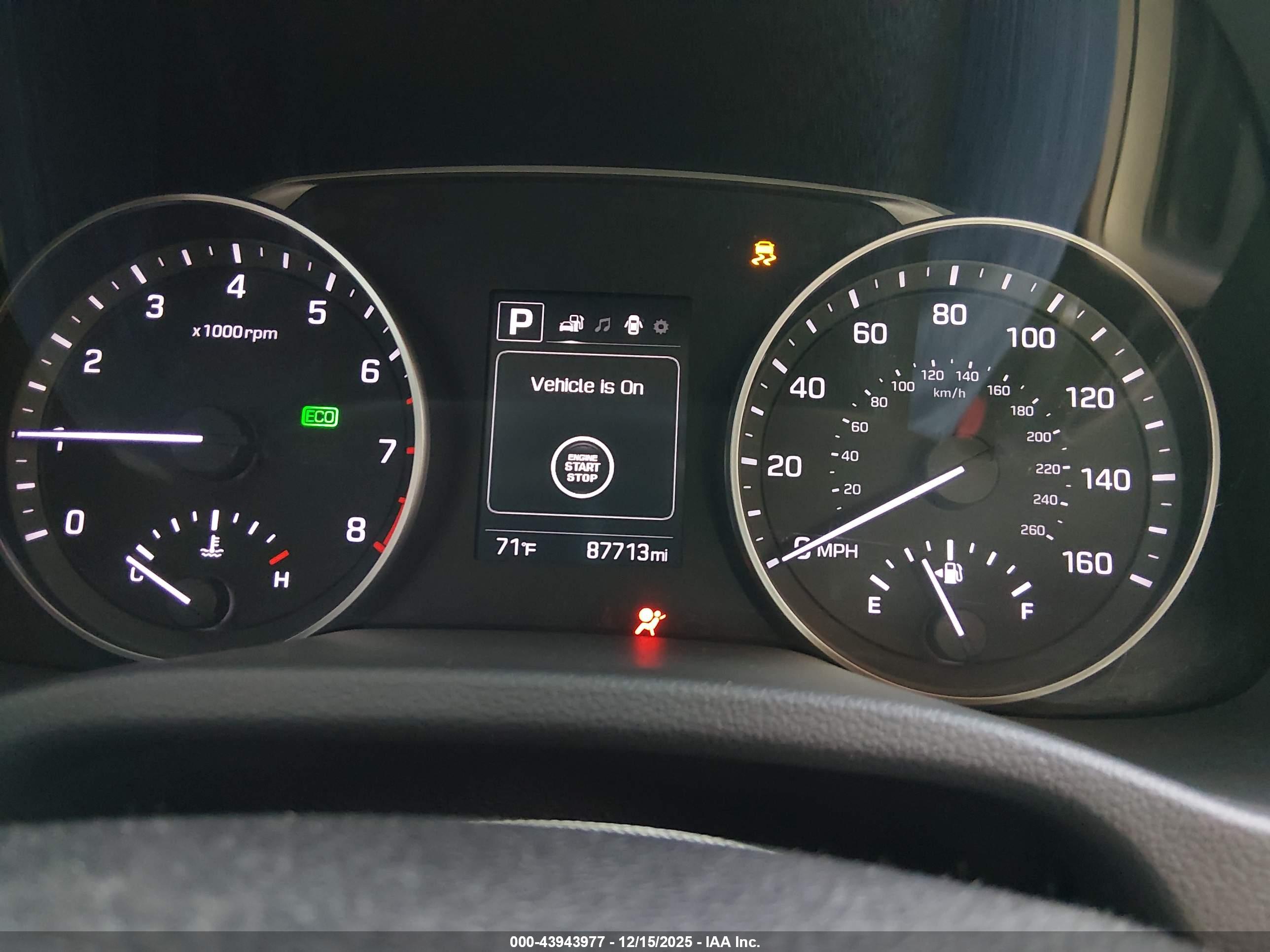 HYUNDAI ELANTRA image 7