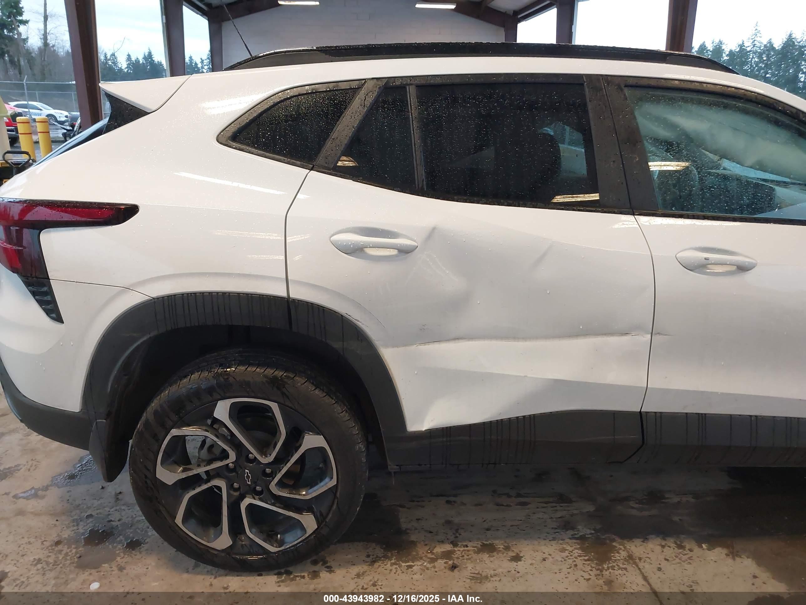CHEVROLET TRAX image 6