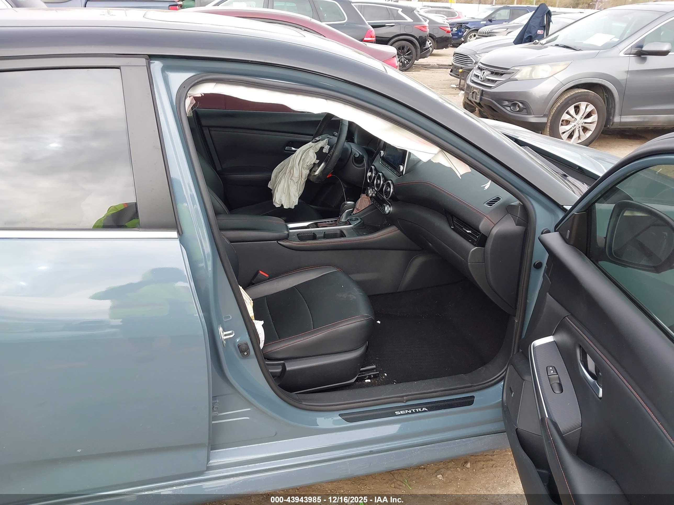 NISSAN SENTRA image 5