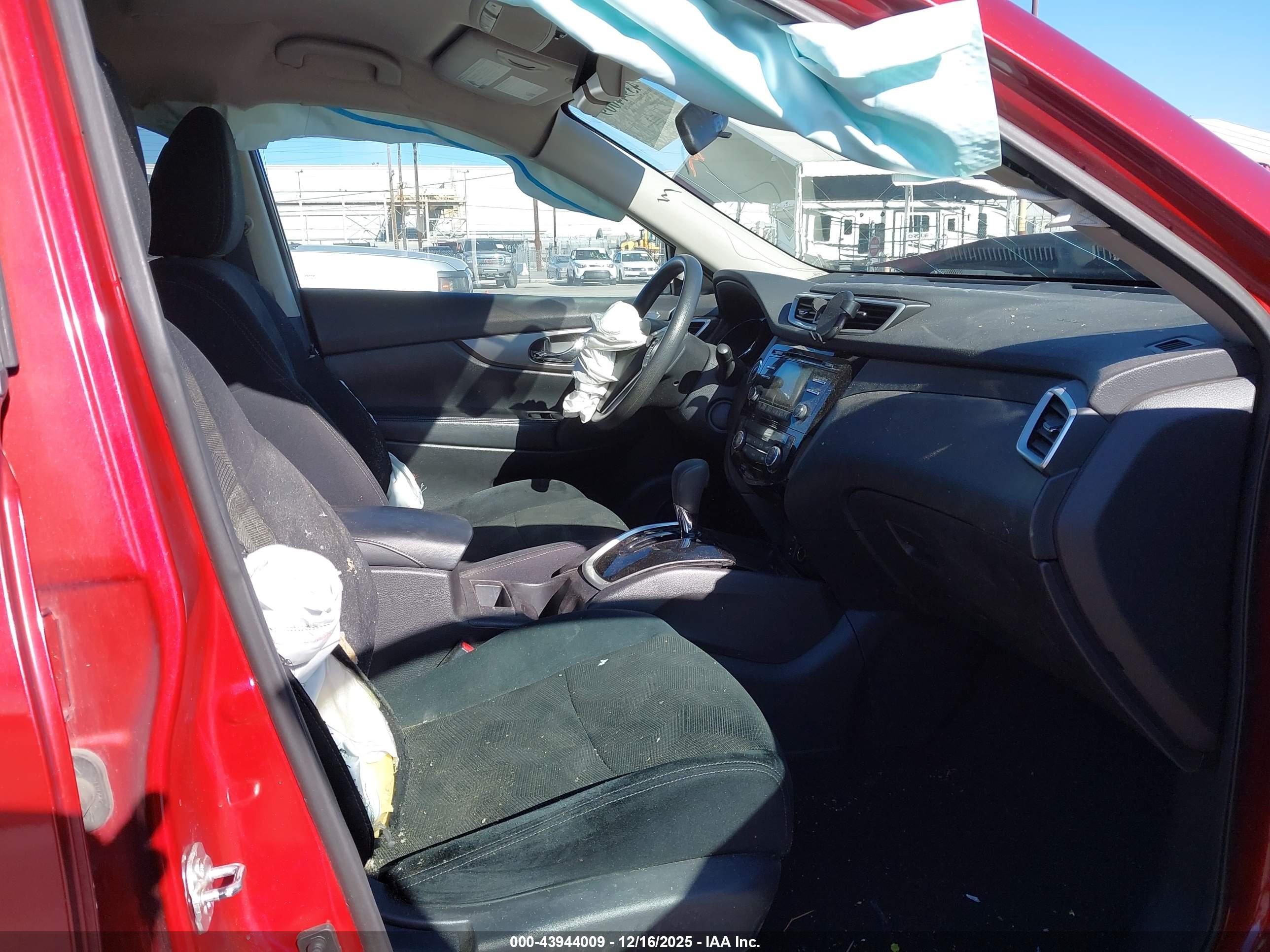 NISSAN ROGUE image 5