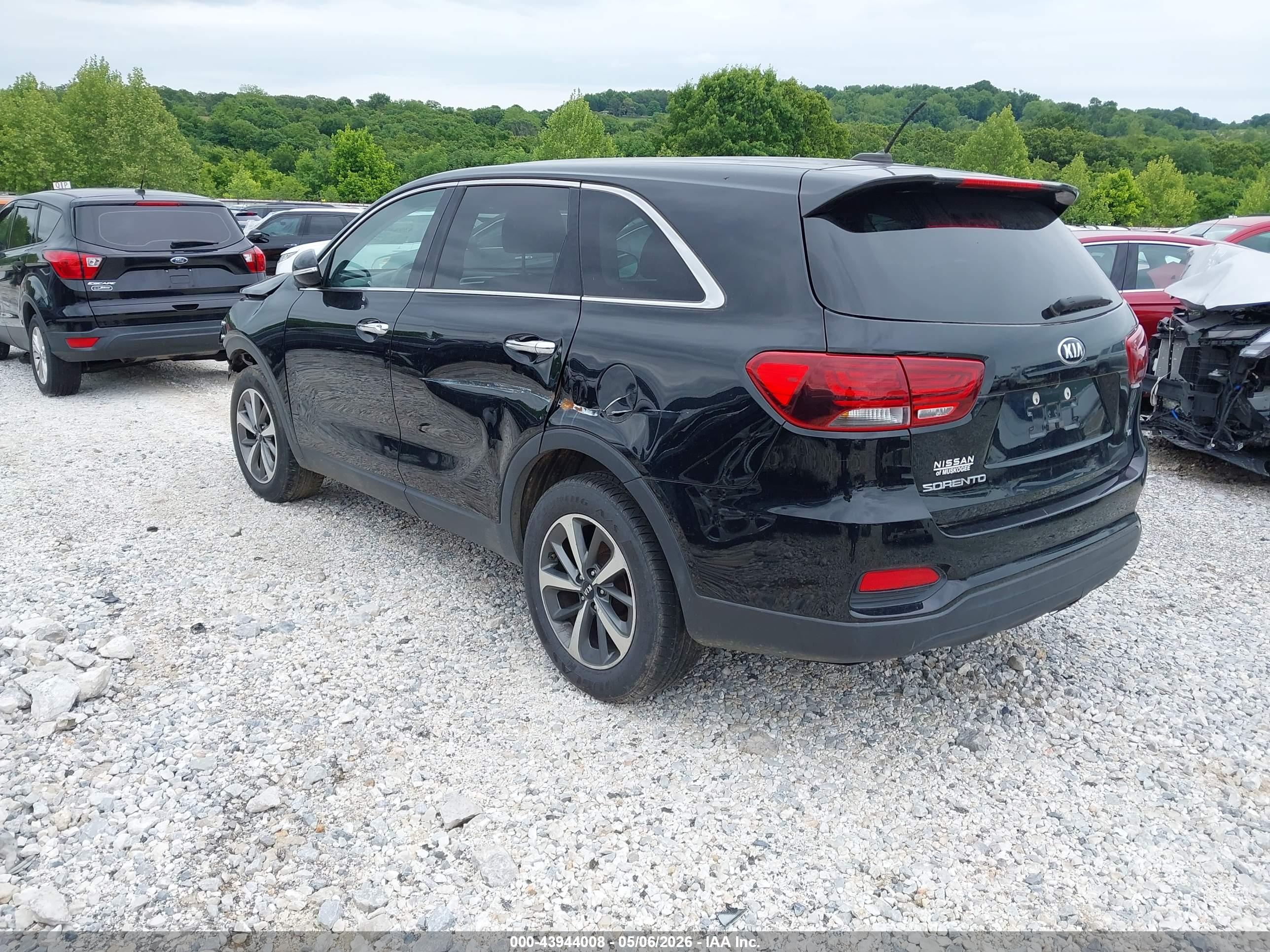 KIA SORENTO image 3