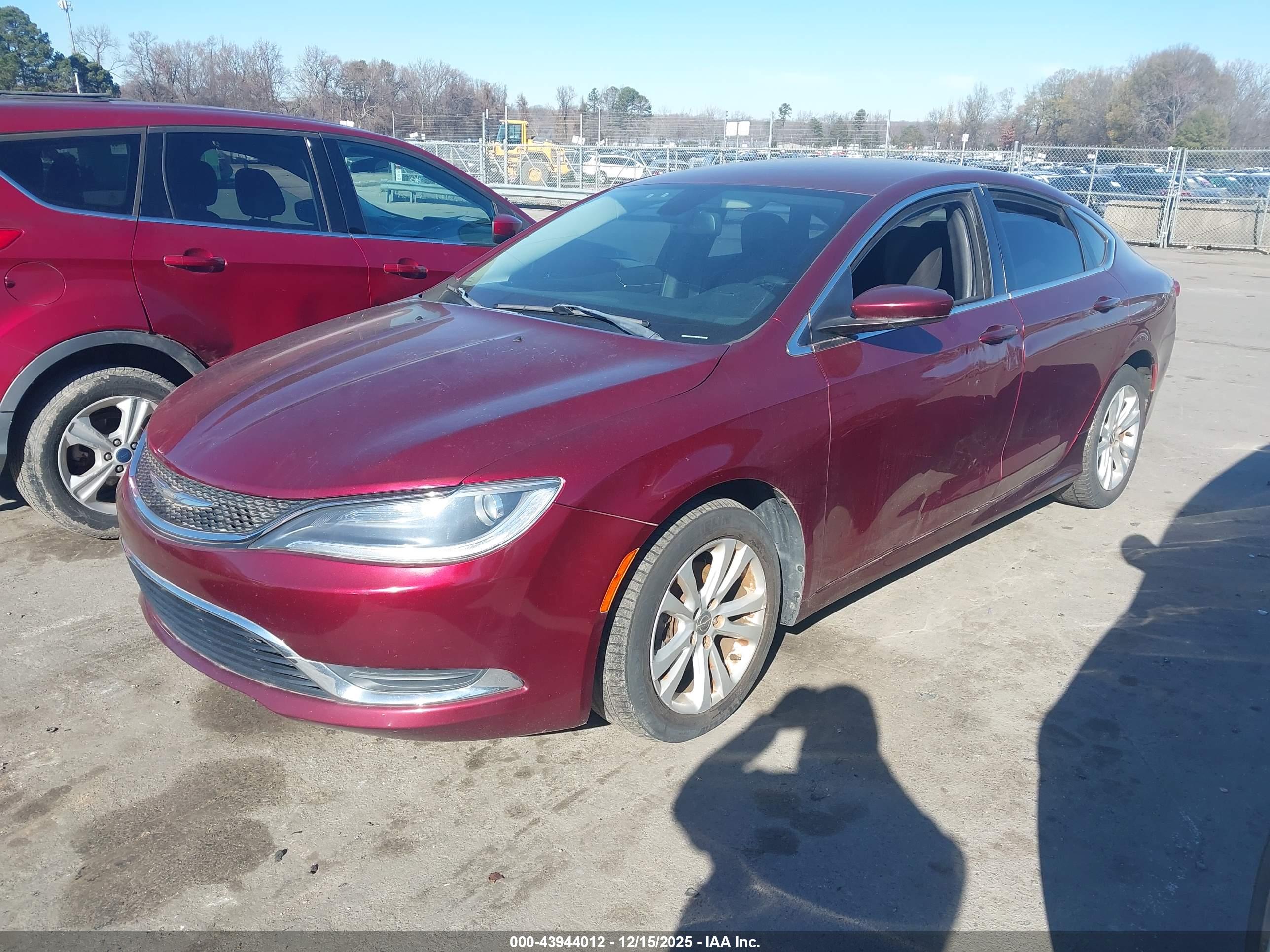 CHRYSLER 200 image 2