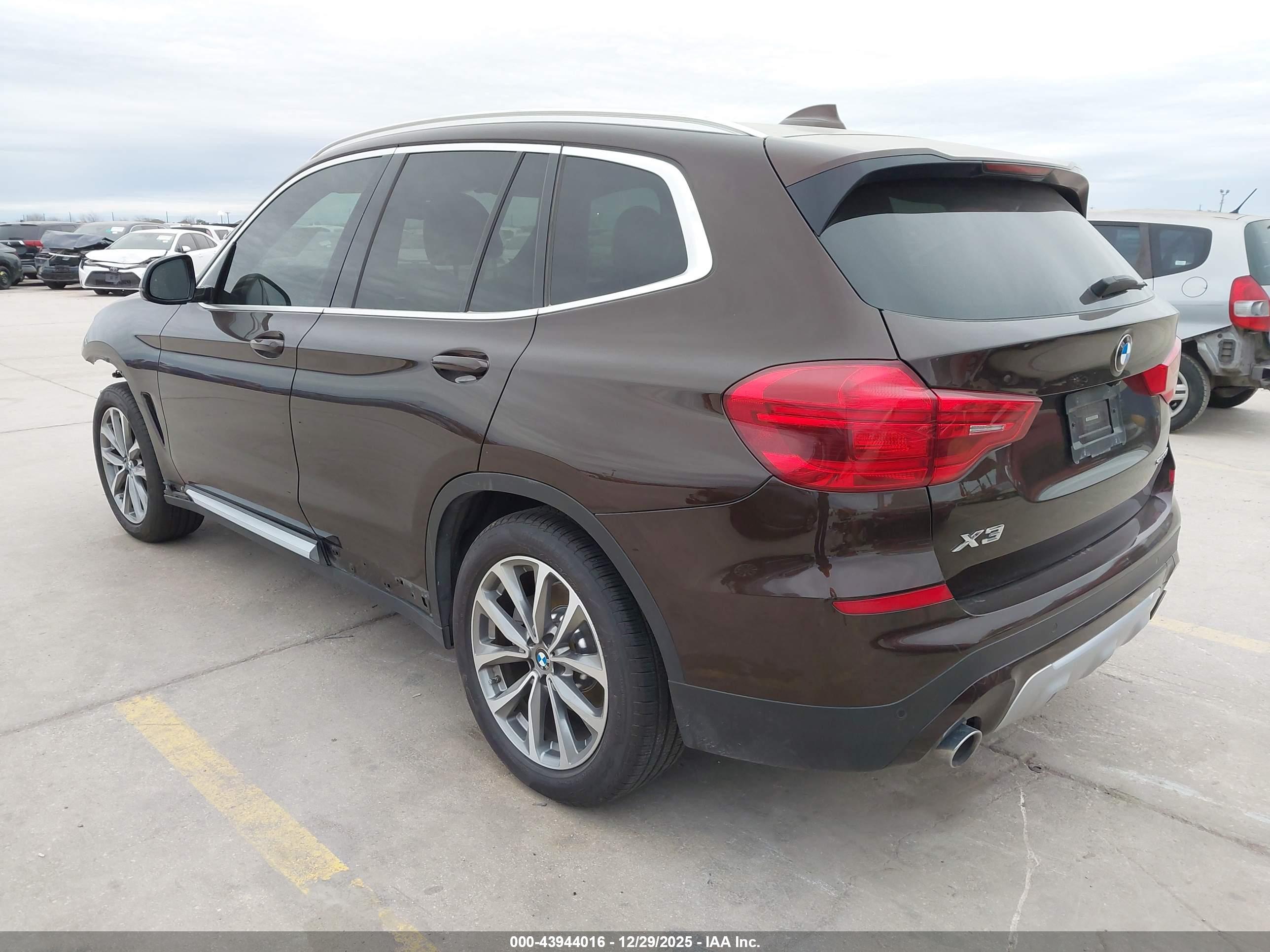 BMW X3 image 3