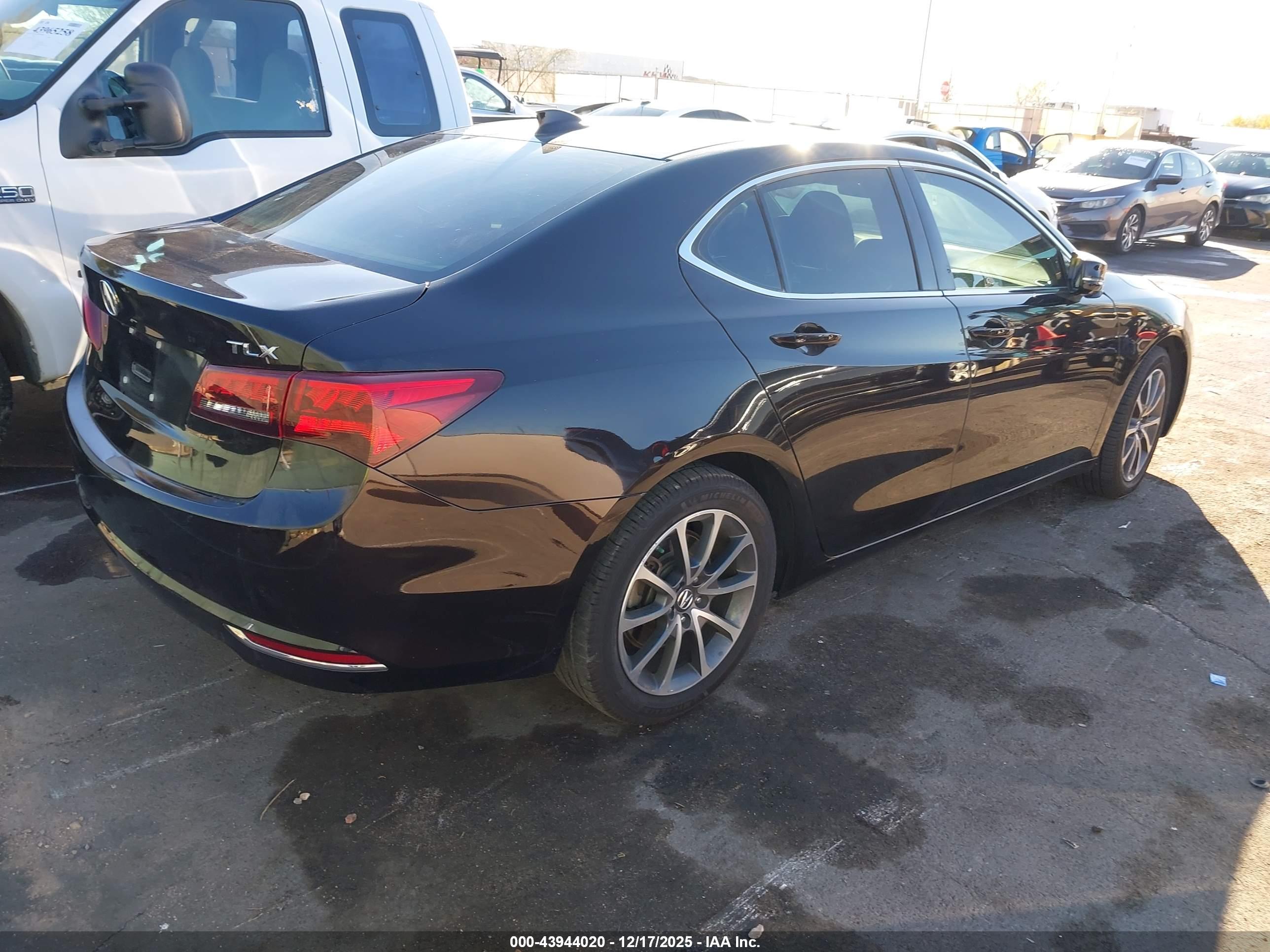 ACURA TLX image 4