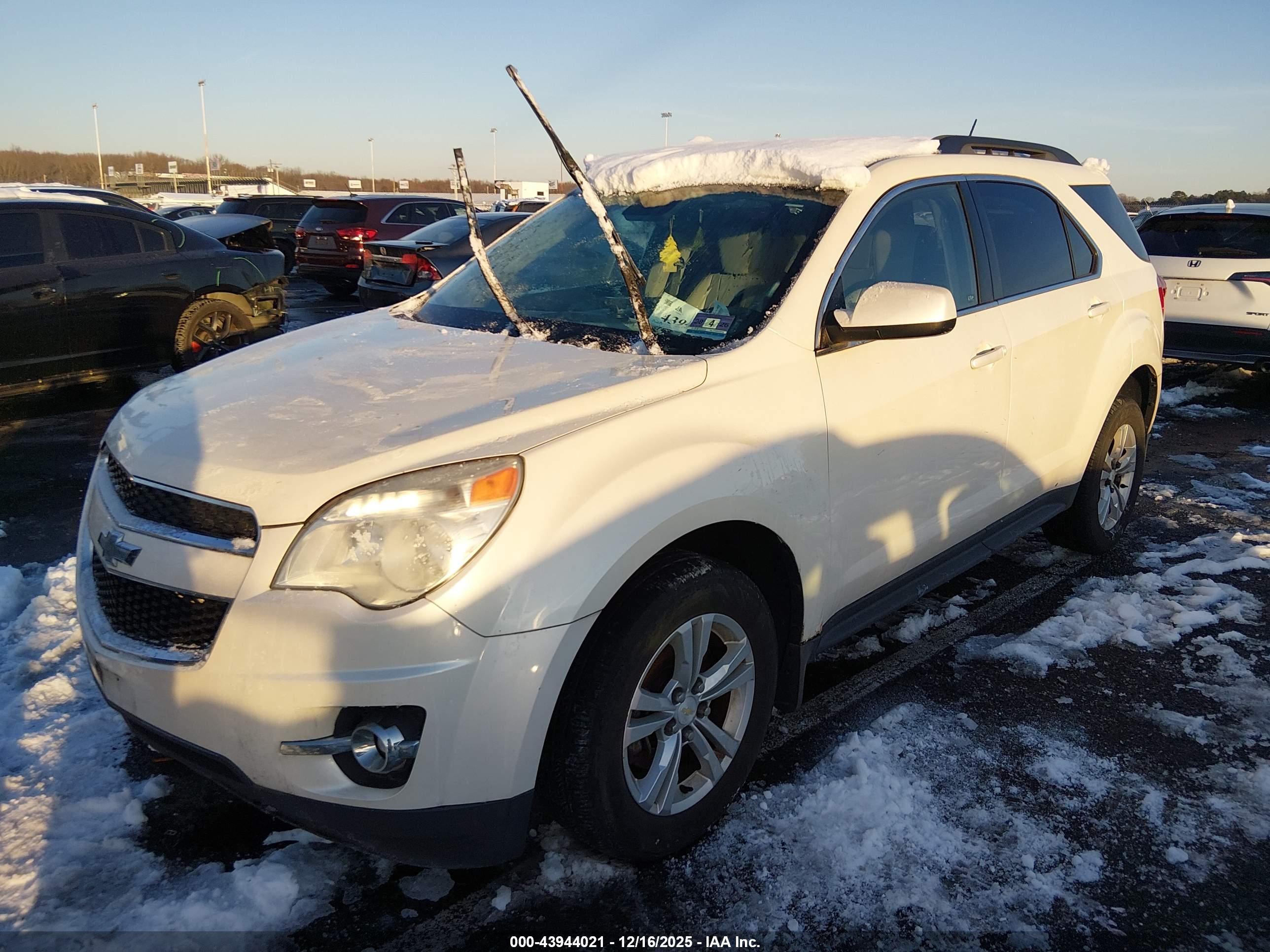 CHEVROLET EQUINOX image 2