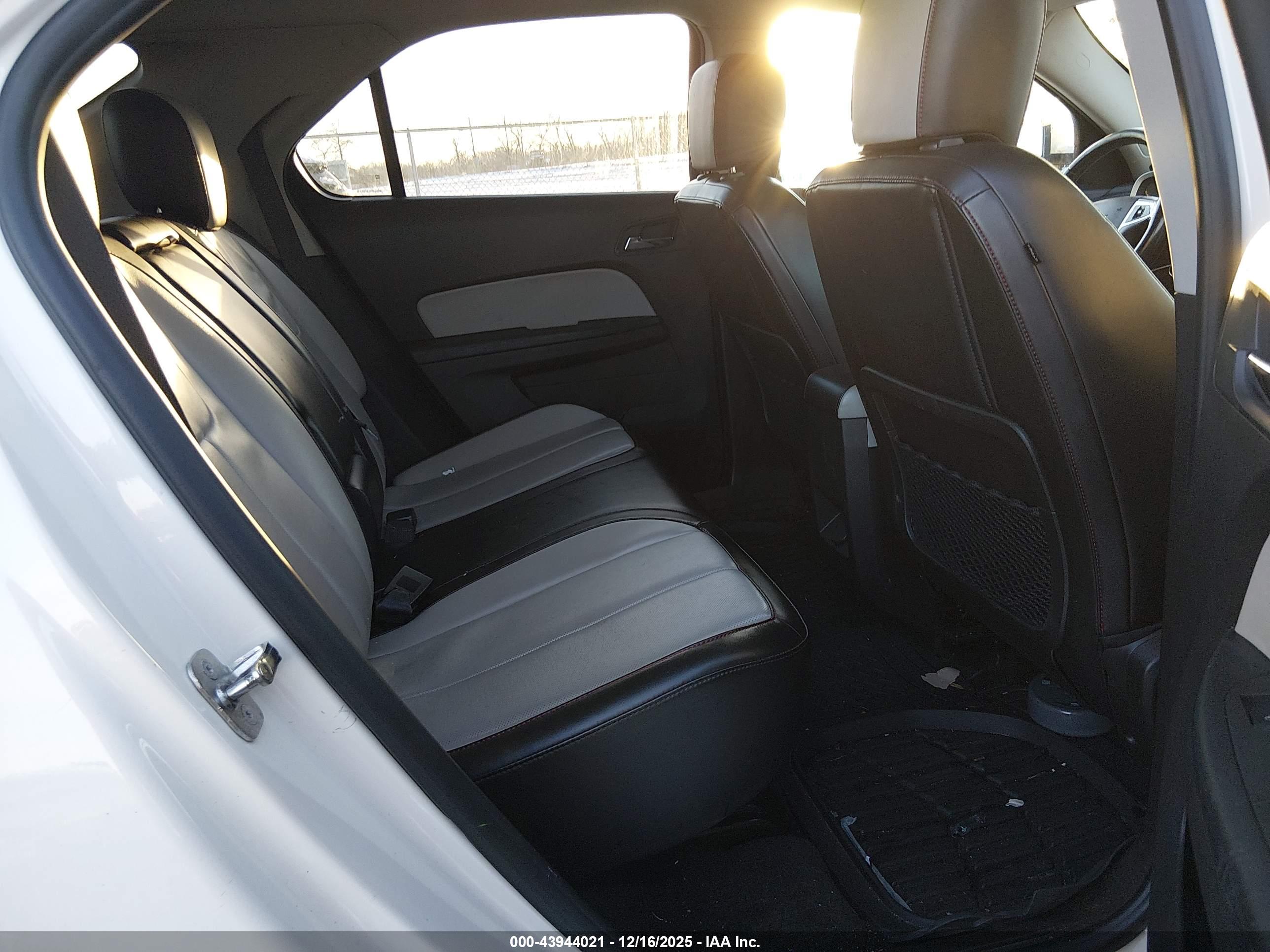 CHEVROLET EQUINOX image 8