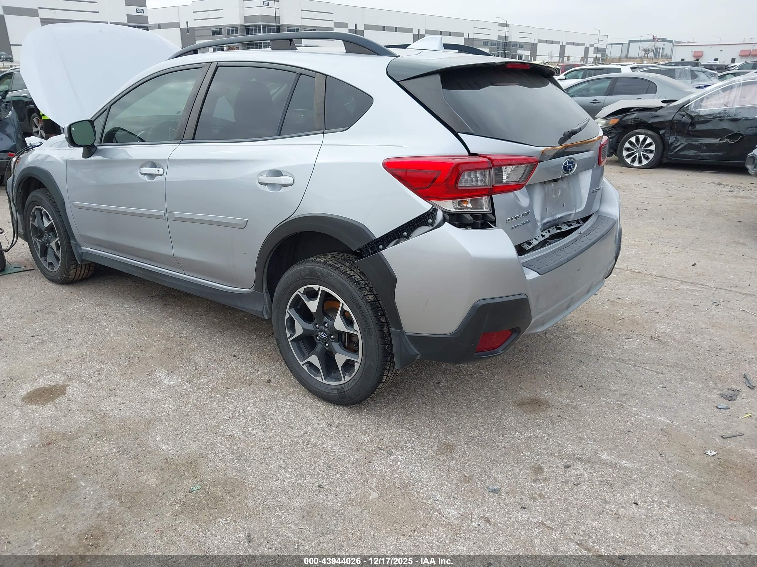 SUBARU CROSSTREK image 3