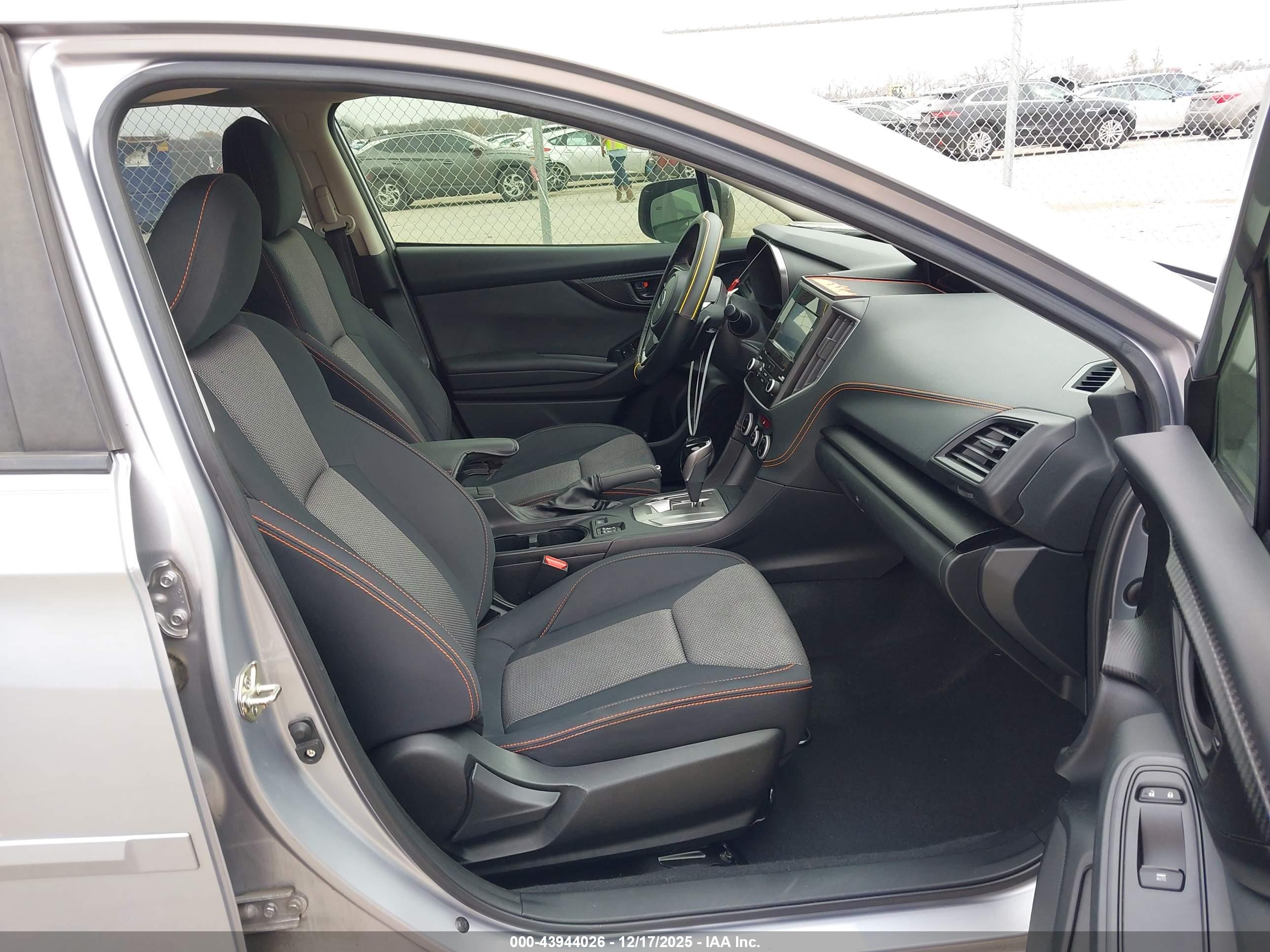 SUBARU CROSSTREK image 5