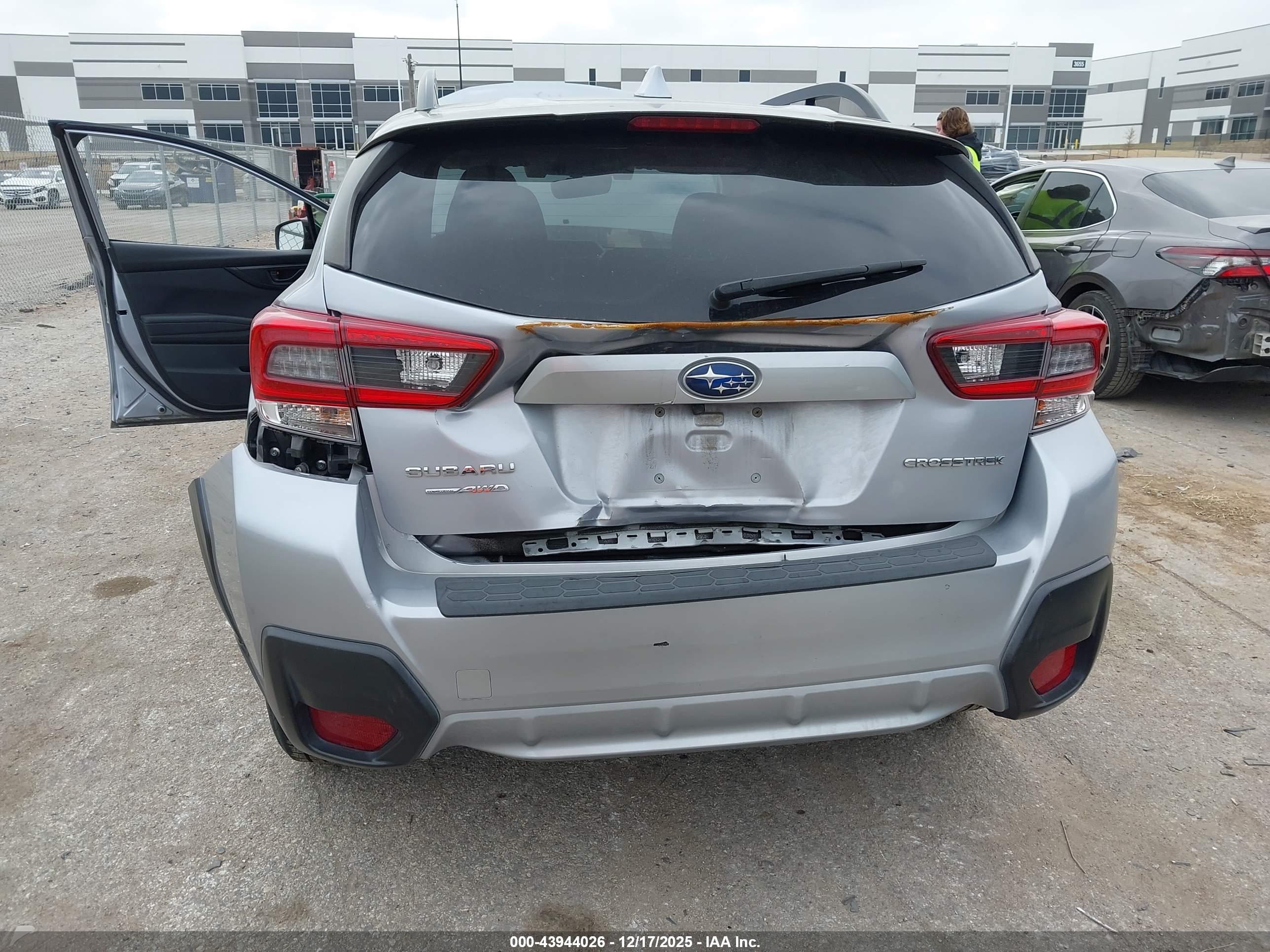 SUBARU CROSSTREK image 6
