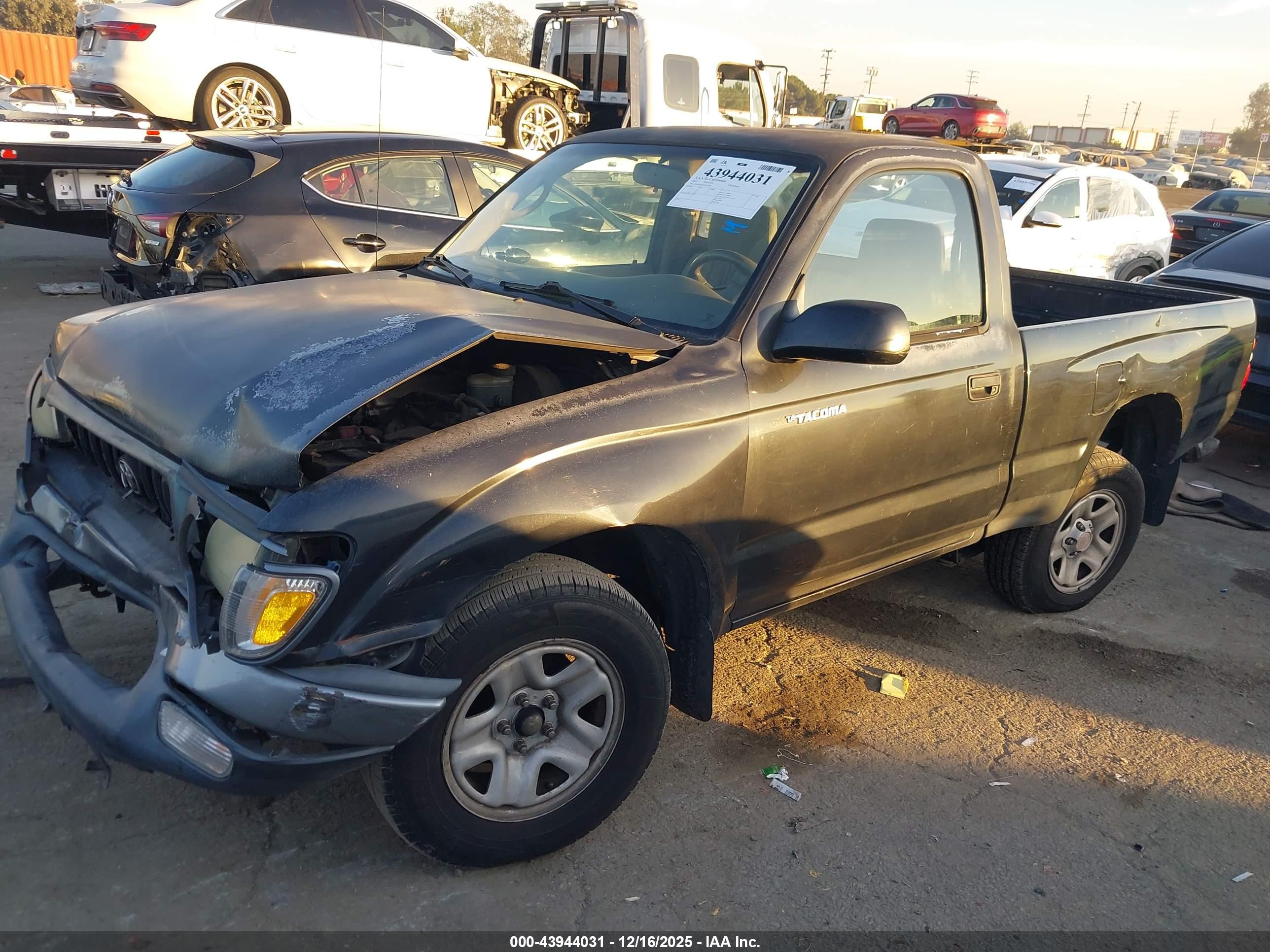 TOYOTA TACOMA image 2