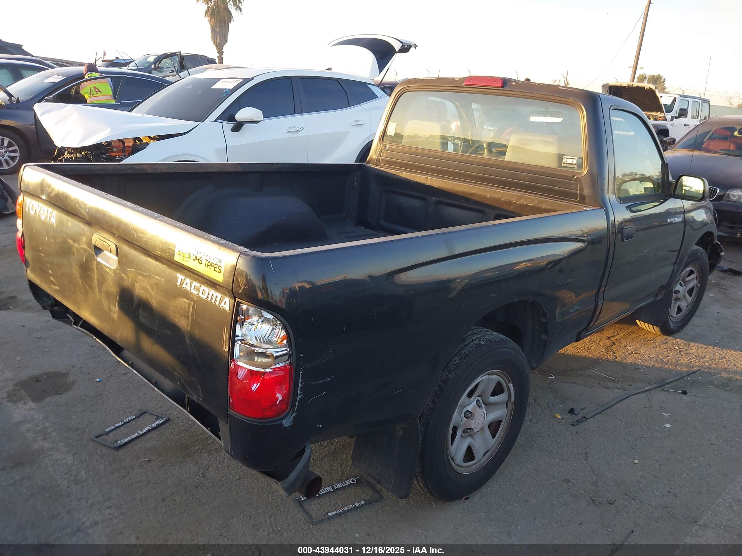 TOYOTA TACOMA image 4
