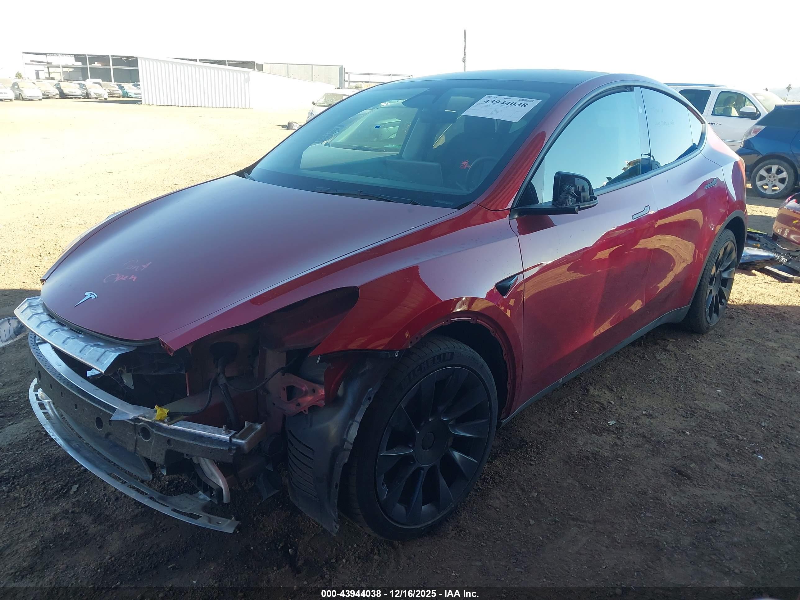 TESLA MODEL image 2
