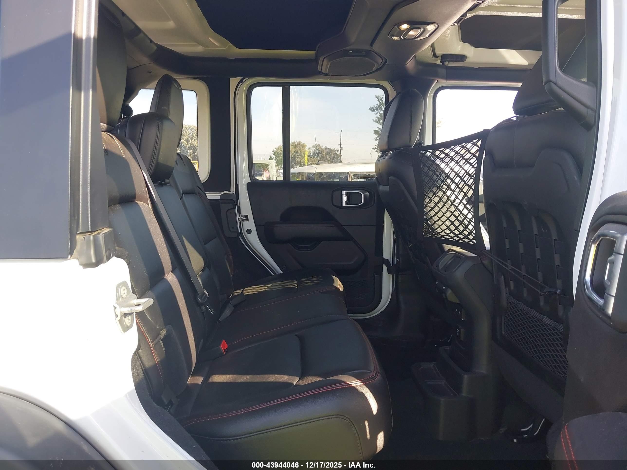JEEP WRANGLER image 8