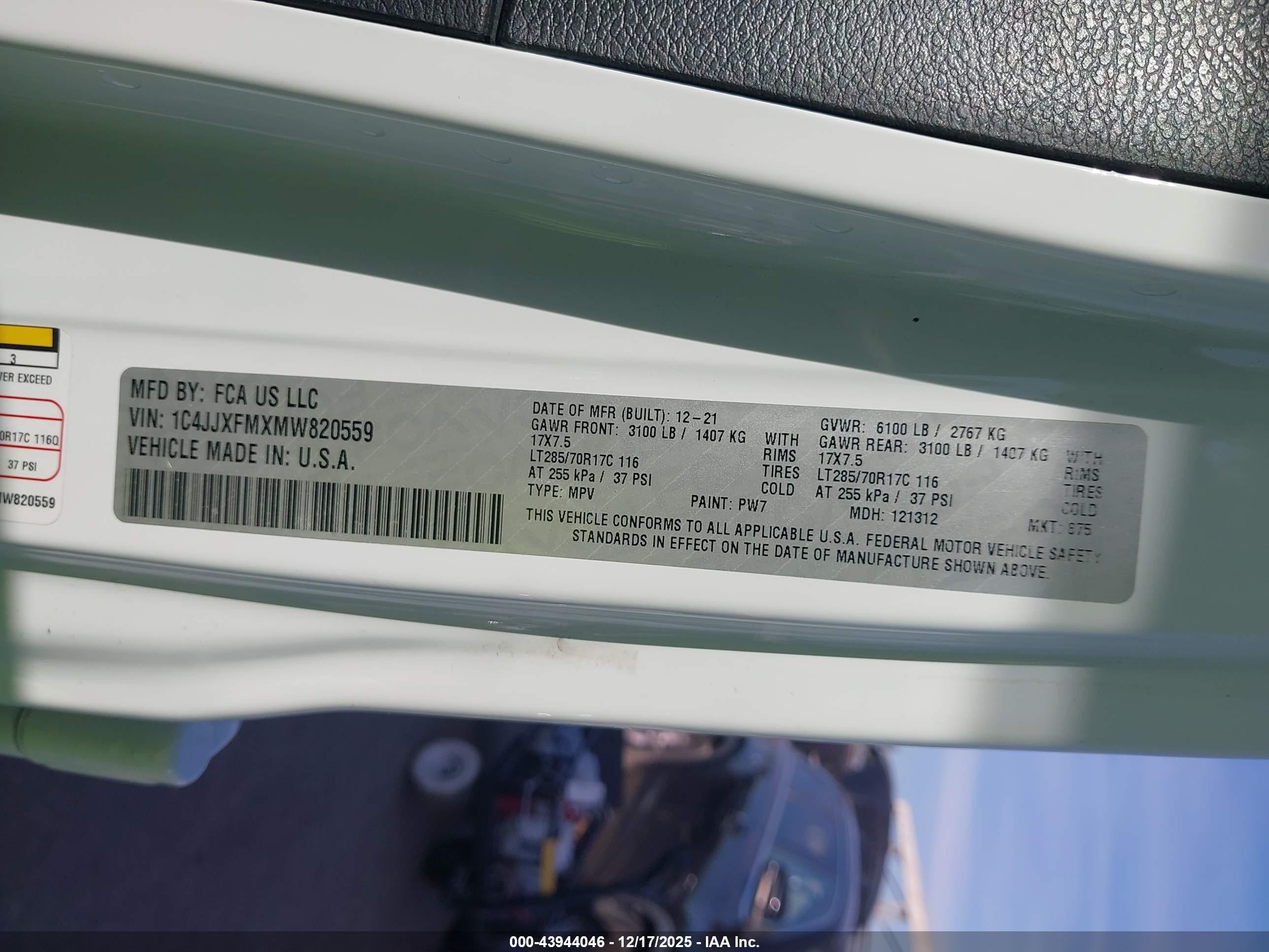 JEEP WRANGLER image 9