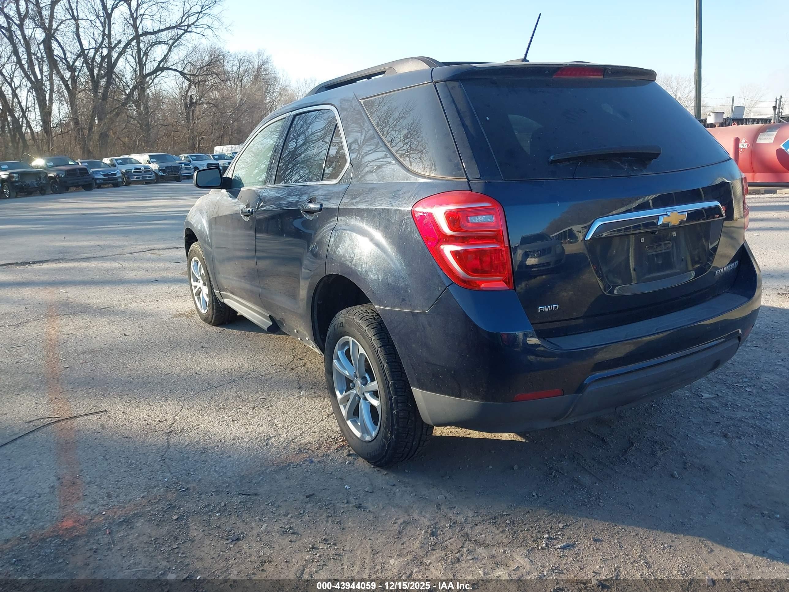 CHEVROLET EQUINOX image 3