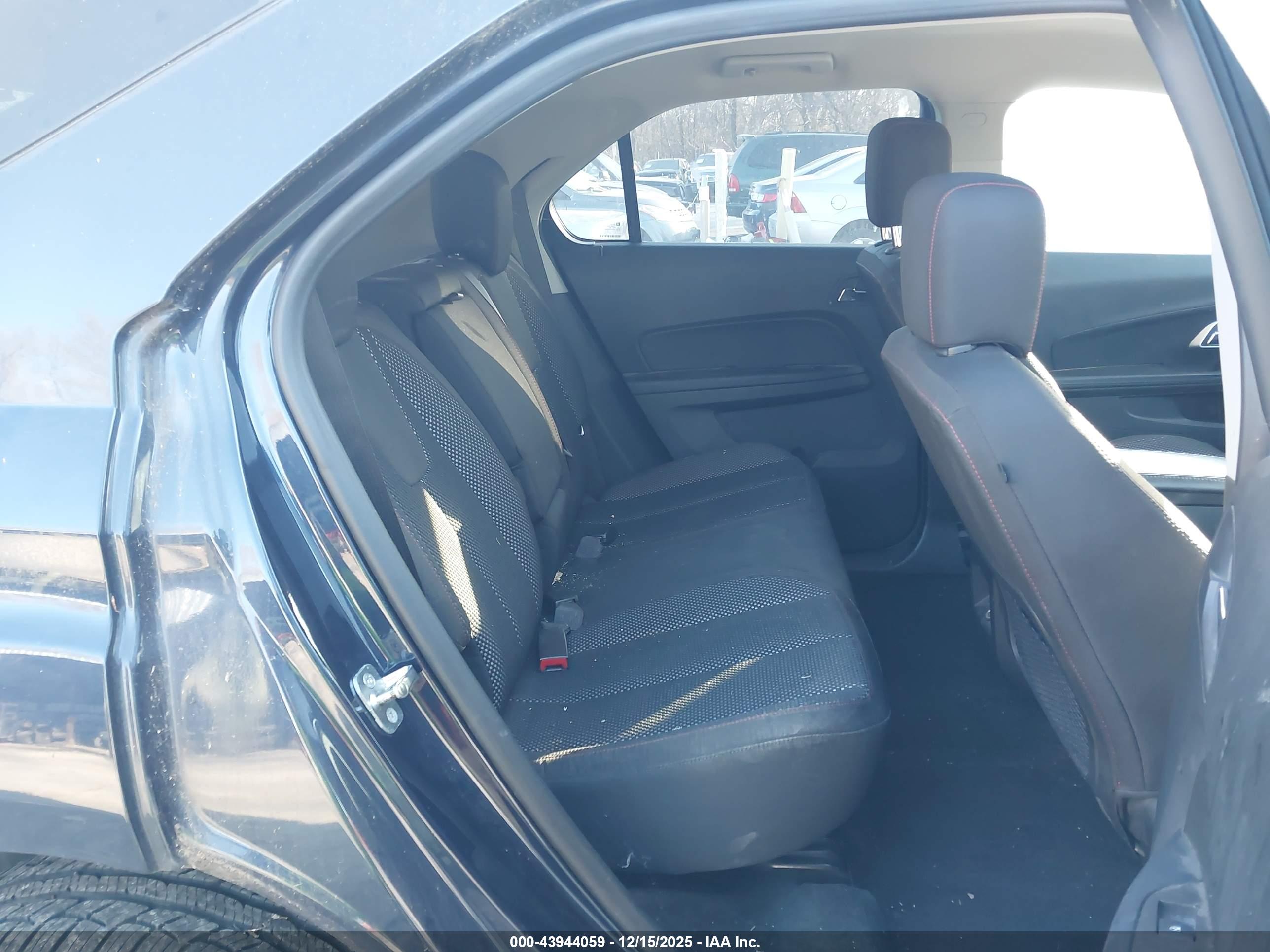 CHEVROLET EQUINOX image 8