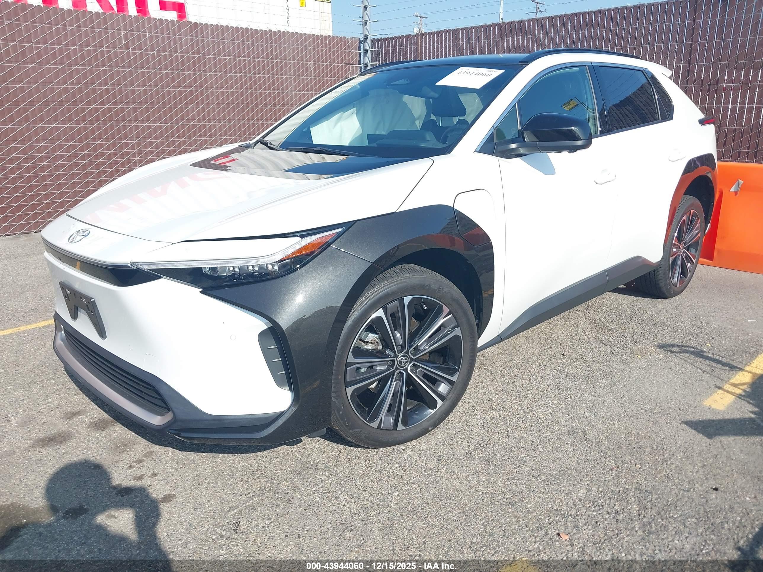 TOYOTA BZ4X image 2