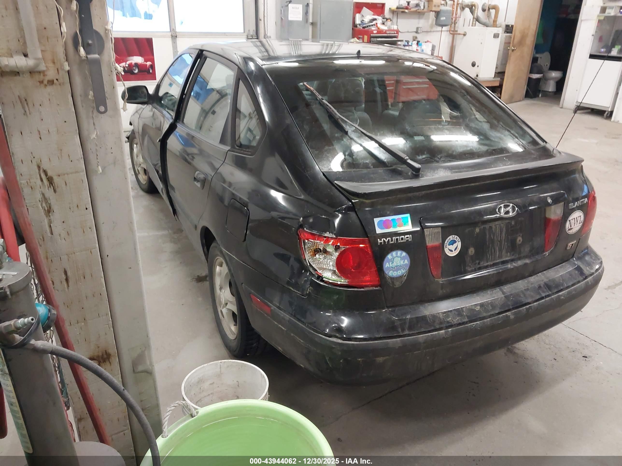 HYUNDAI ELANTRA image 3