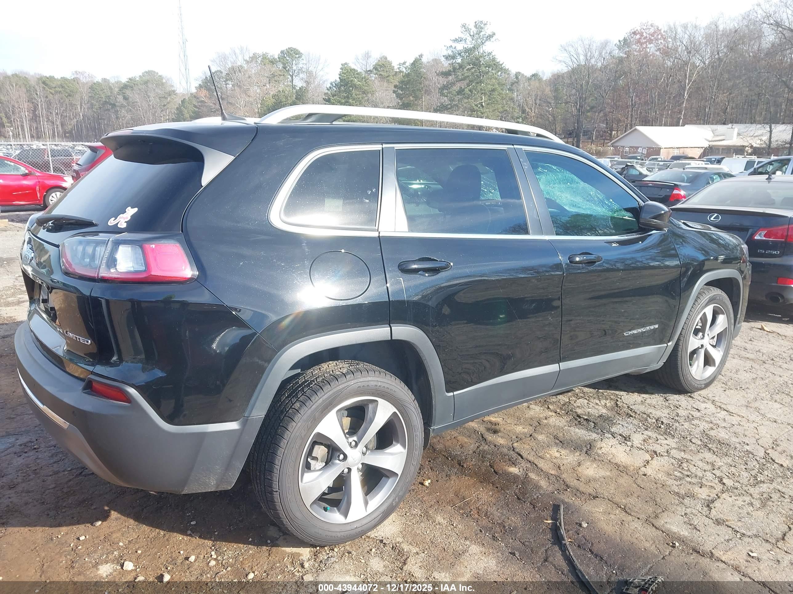 JEEP CHEROKEE image 4