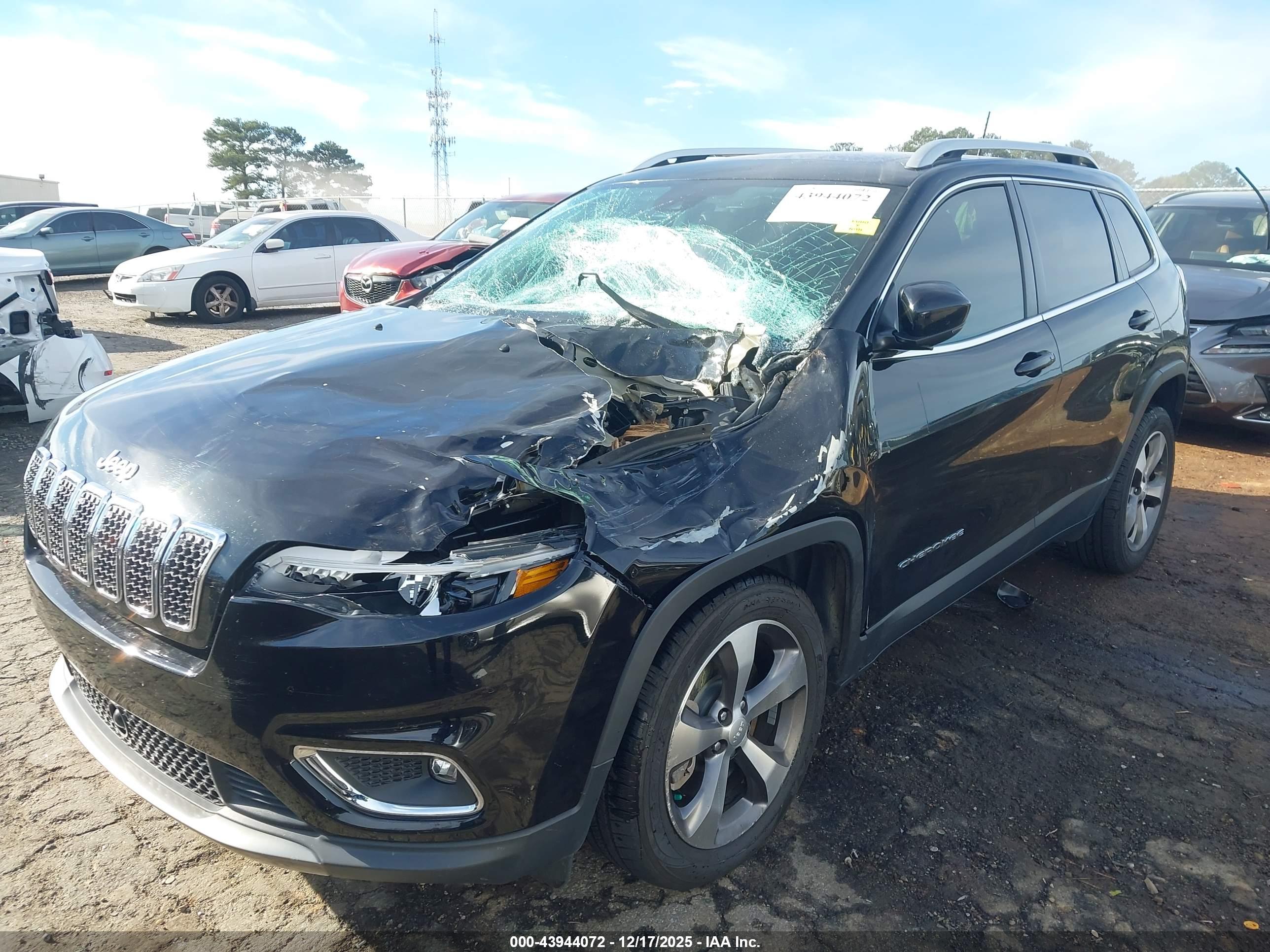 JEEP CHEROKEE image 6